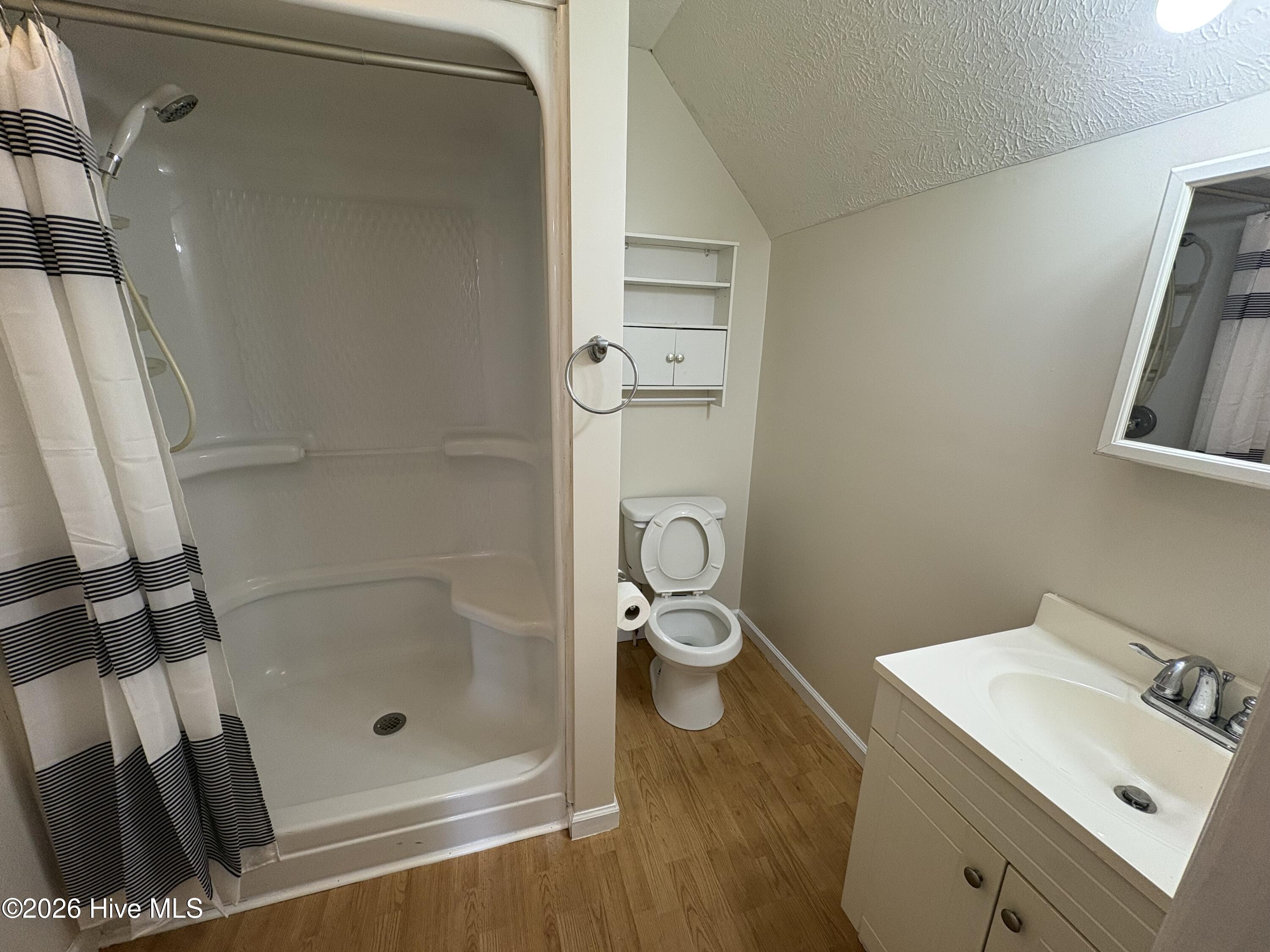1054 Whitehall Road Property Photo 22