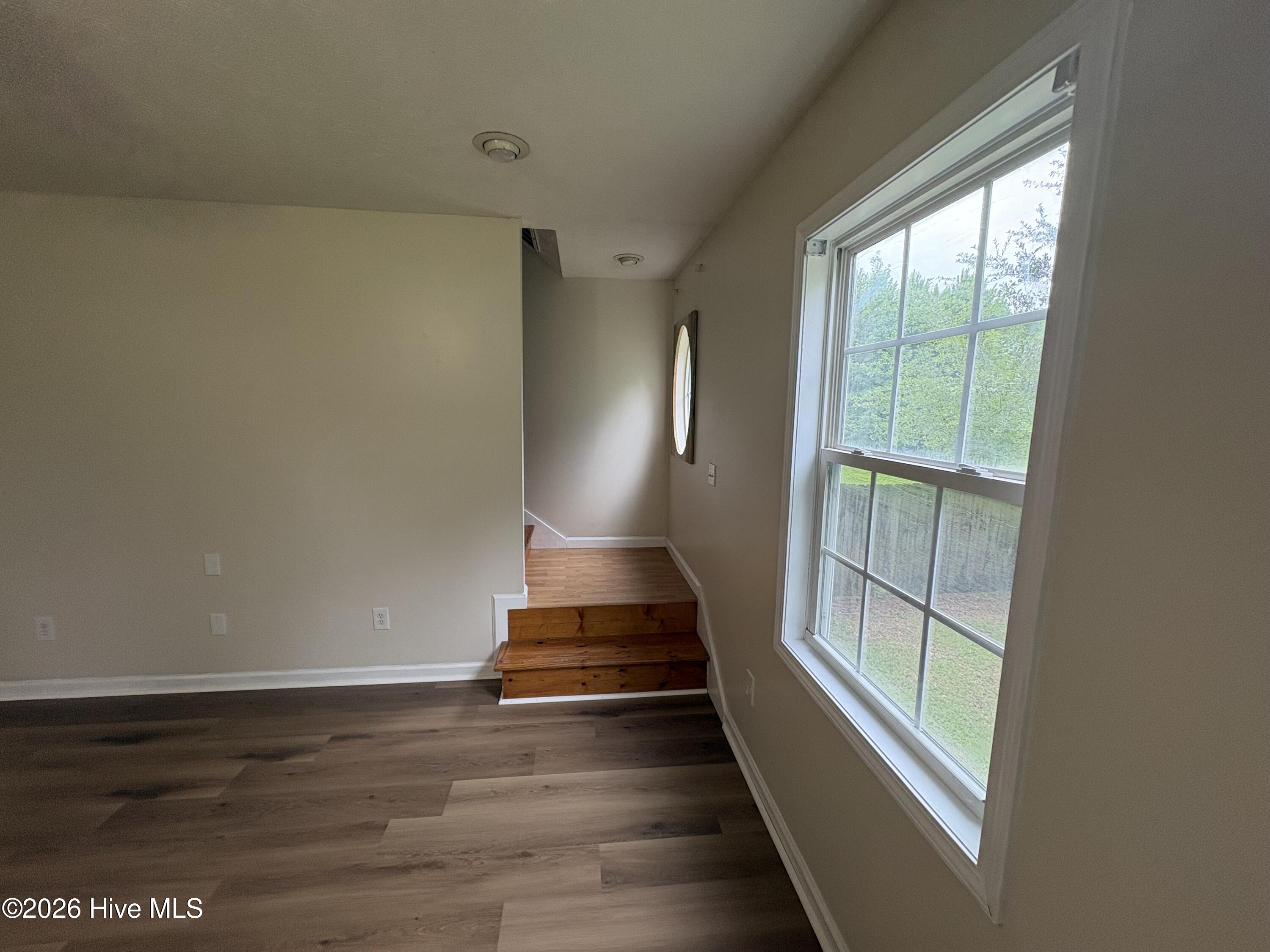 1054 Whitehall Road Property Photo 23