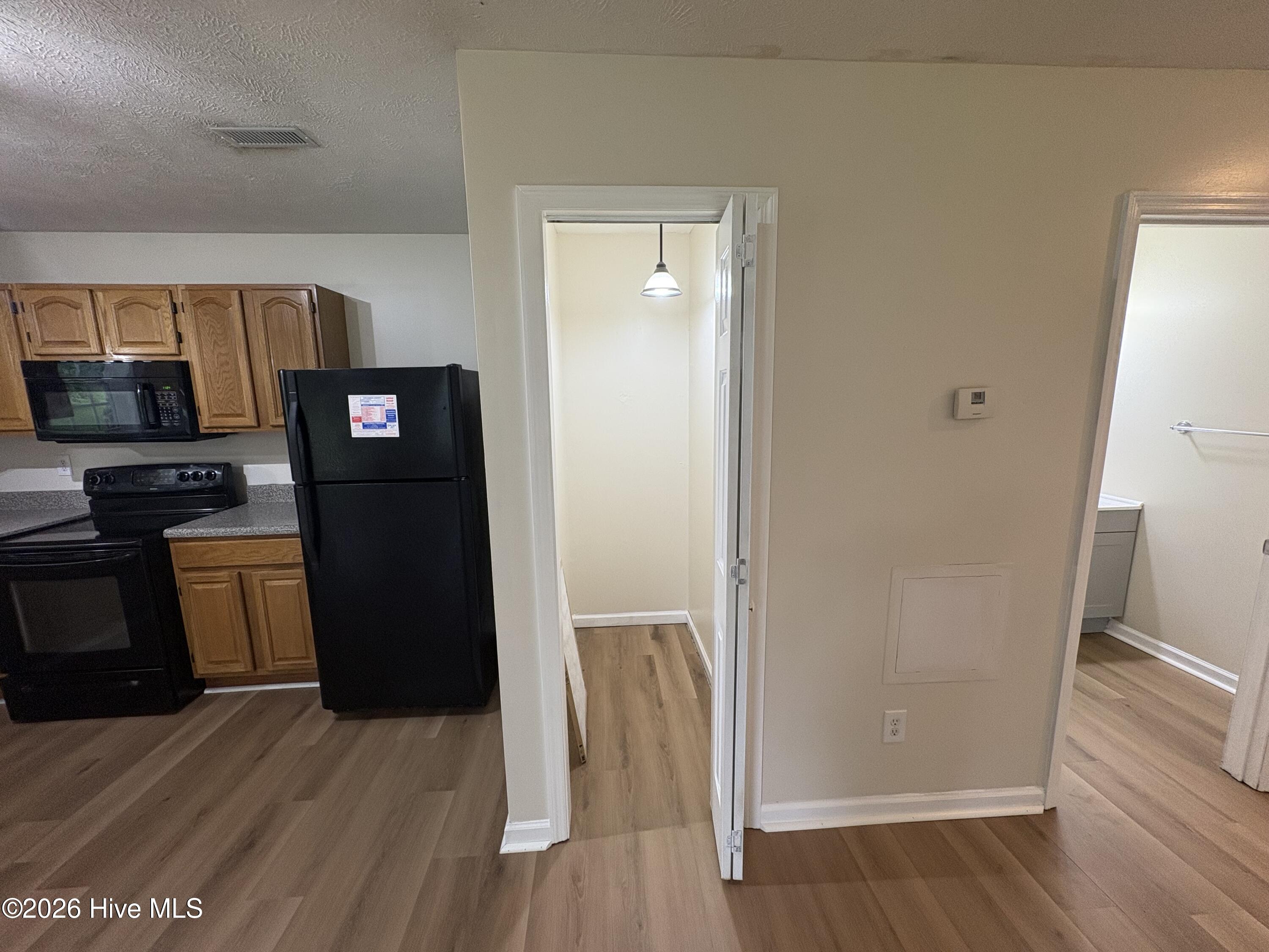 1054 Whitehall Road Property Photo 25