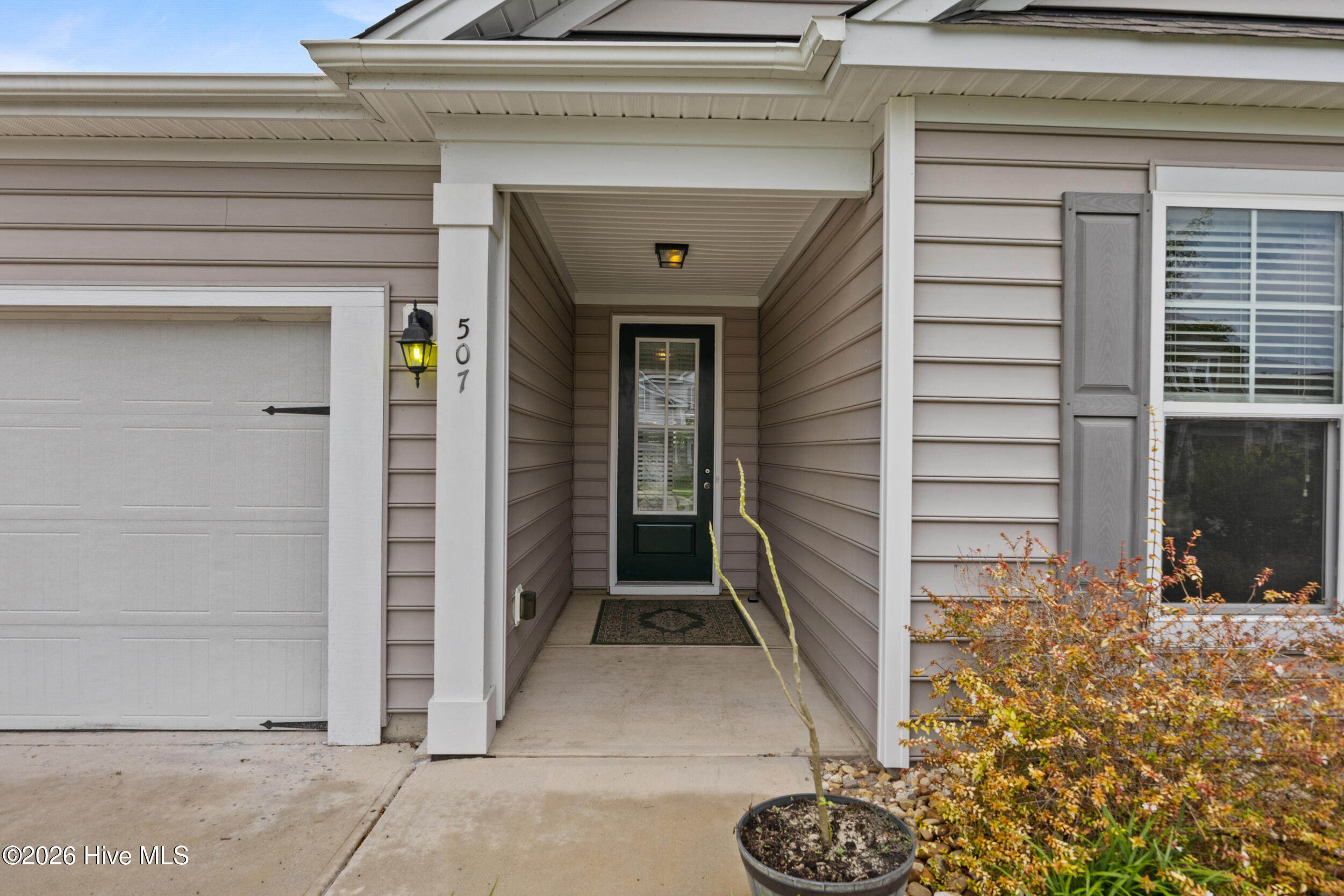507 Steele Loop Property Photo 5