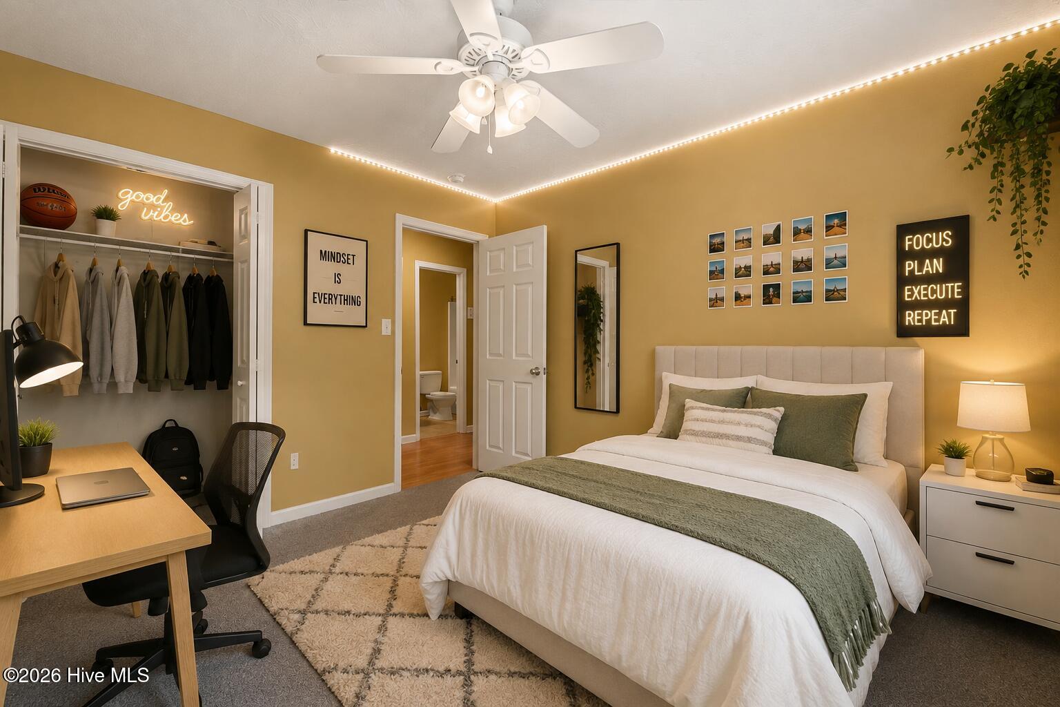 1748 Tamarind Way Property Photo 19