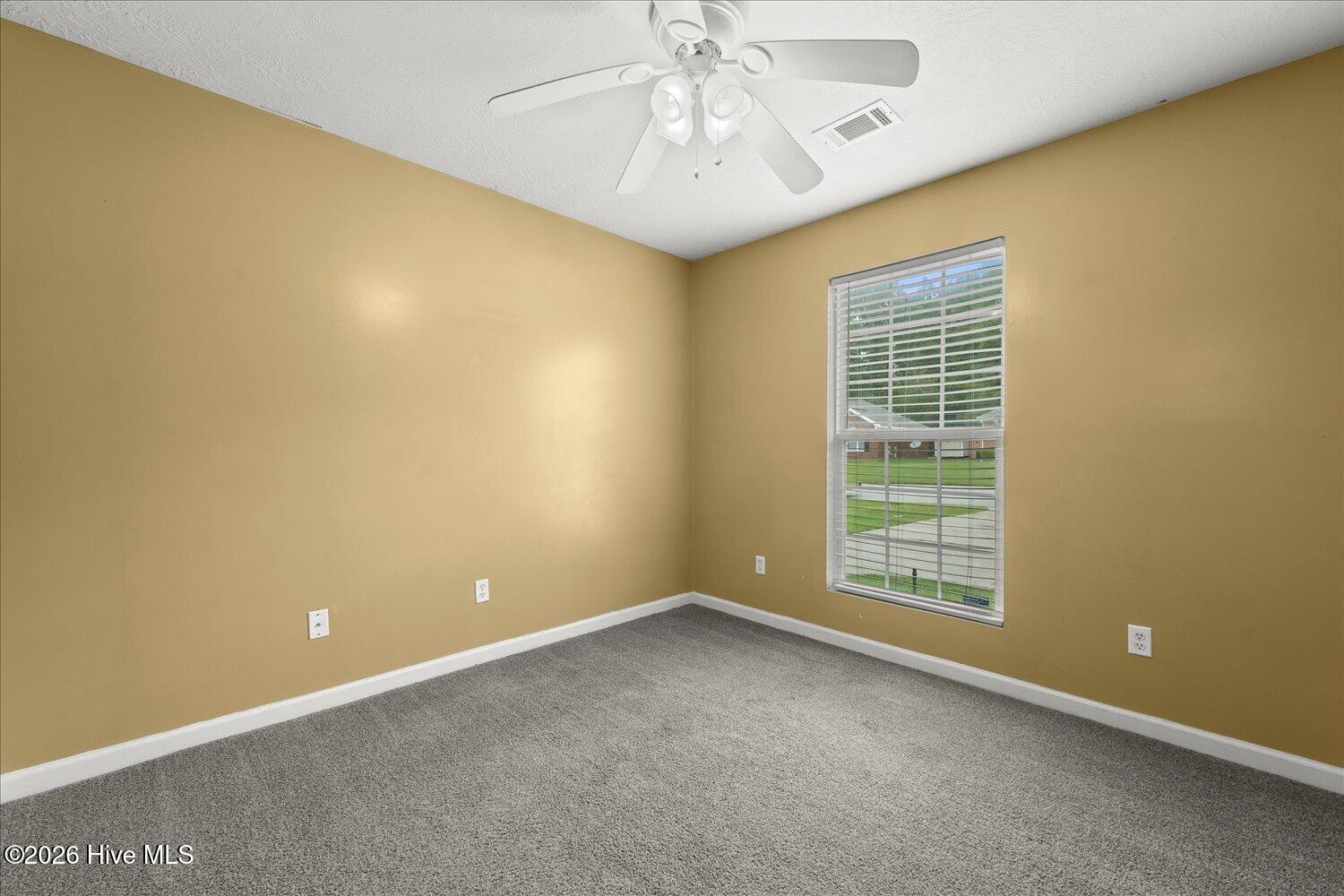 1748 Tamarind Way Property Photo 21