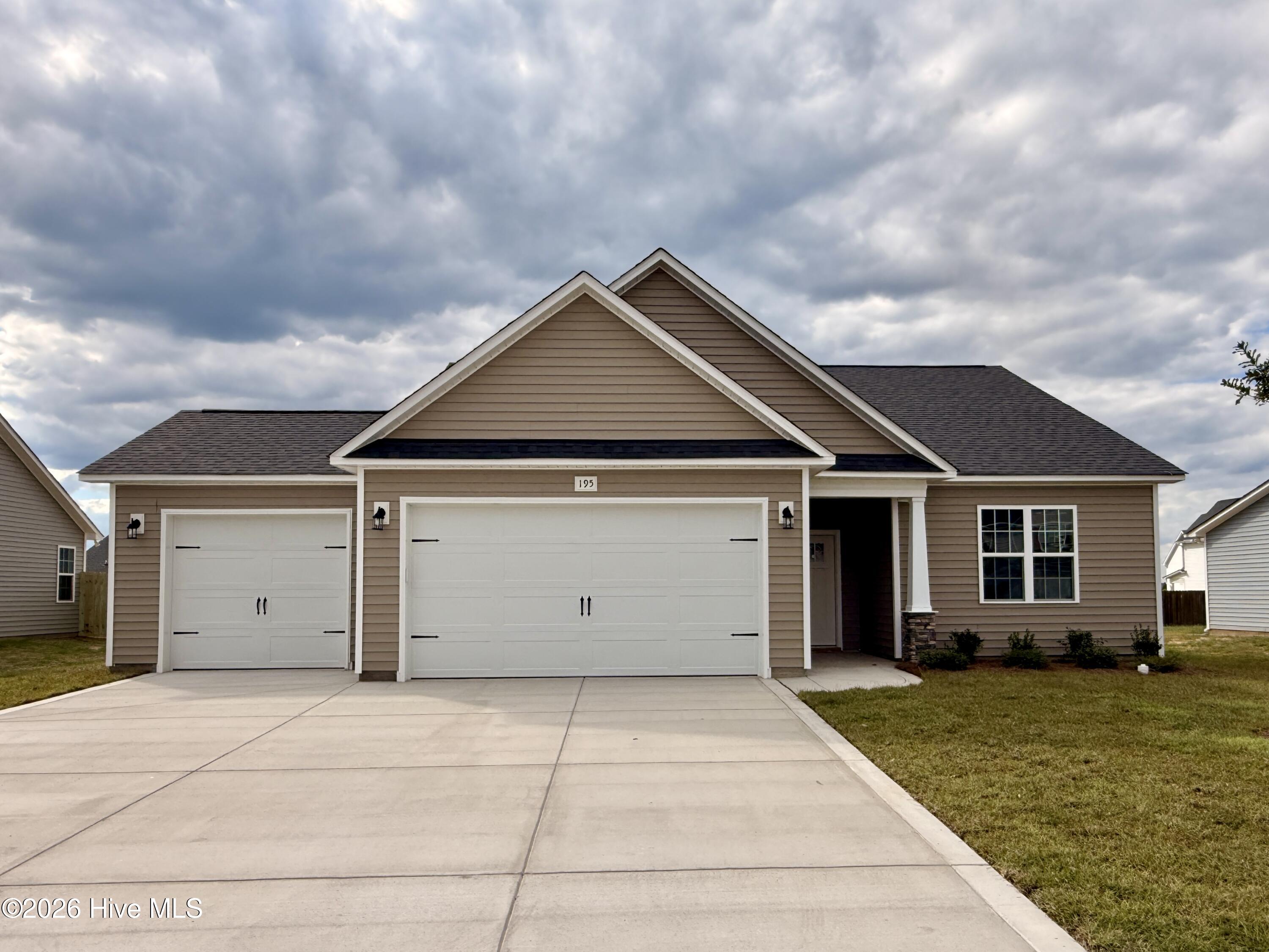 195 Laborde Lane Property Photo 1