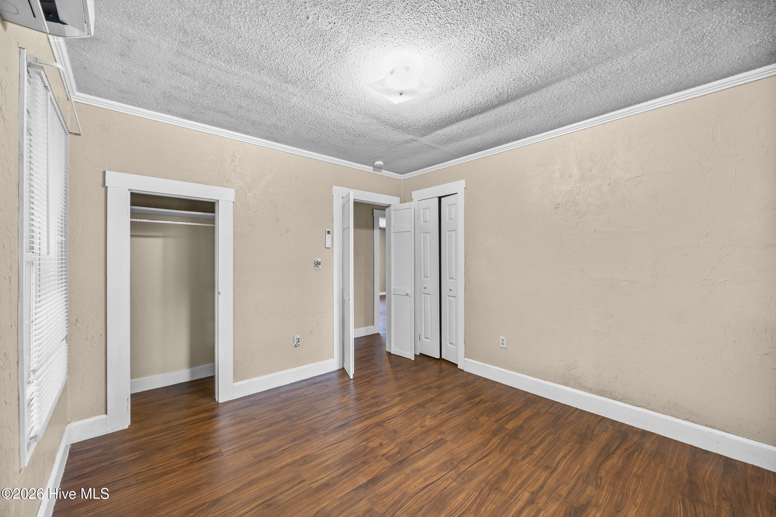 209 W Bridgers Street Property Photo 5