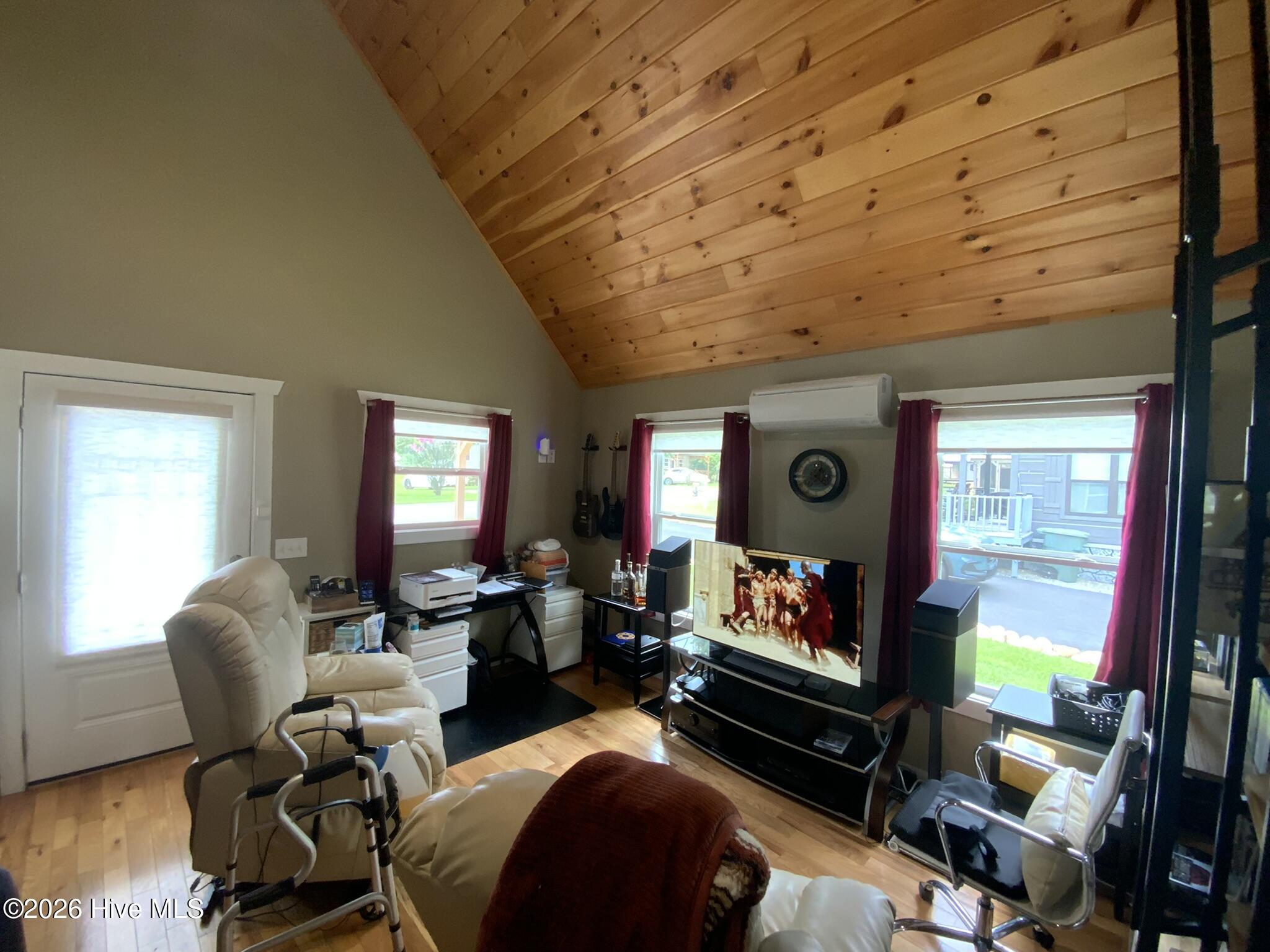 131 Lazy Bear Trail Property Photo 3