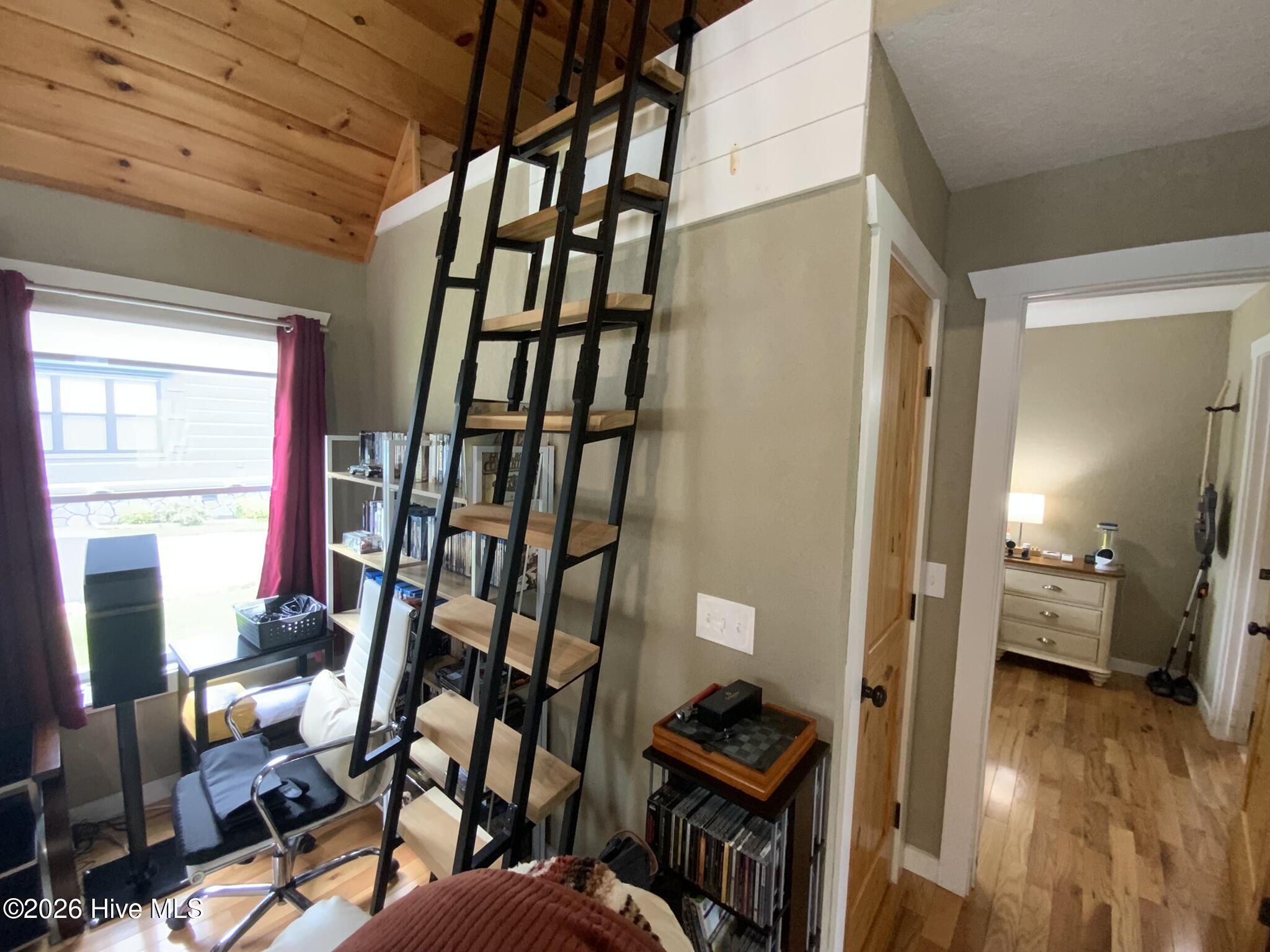 131 Lazy Bear Trail Property Photo 14