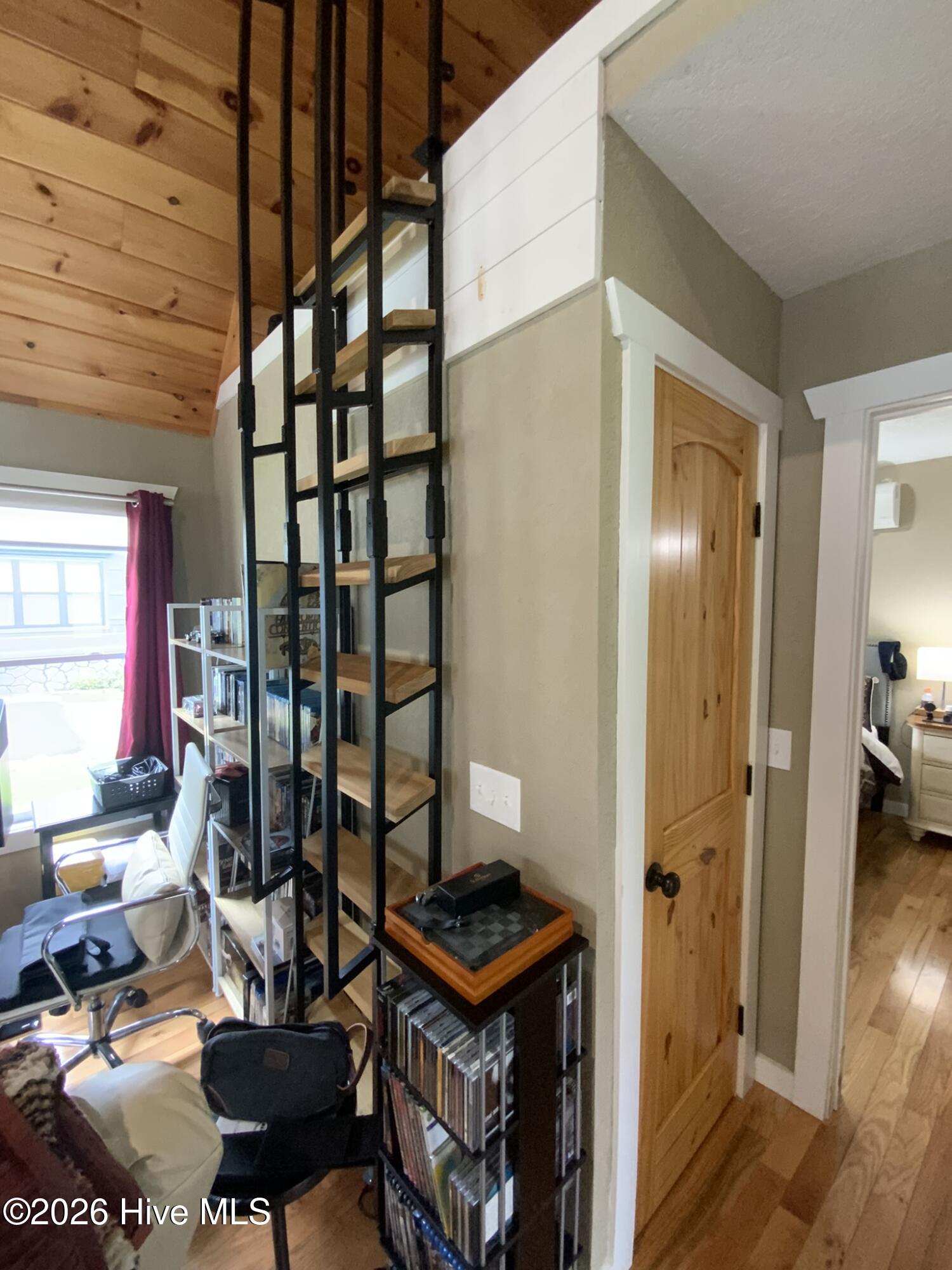 131 Lazy Bear Trail Property Photo 15