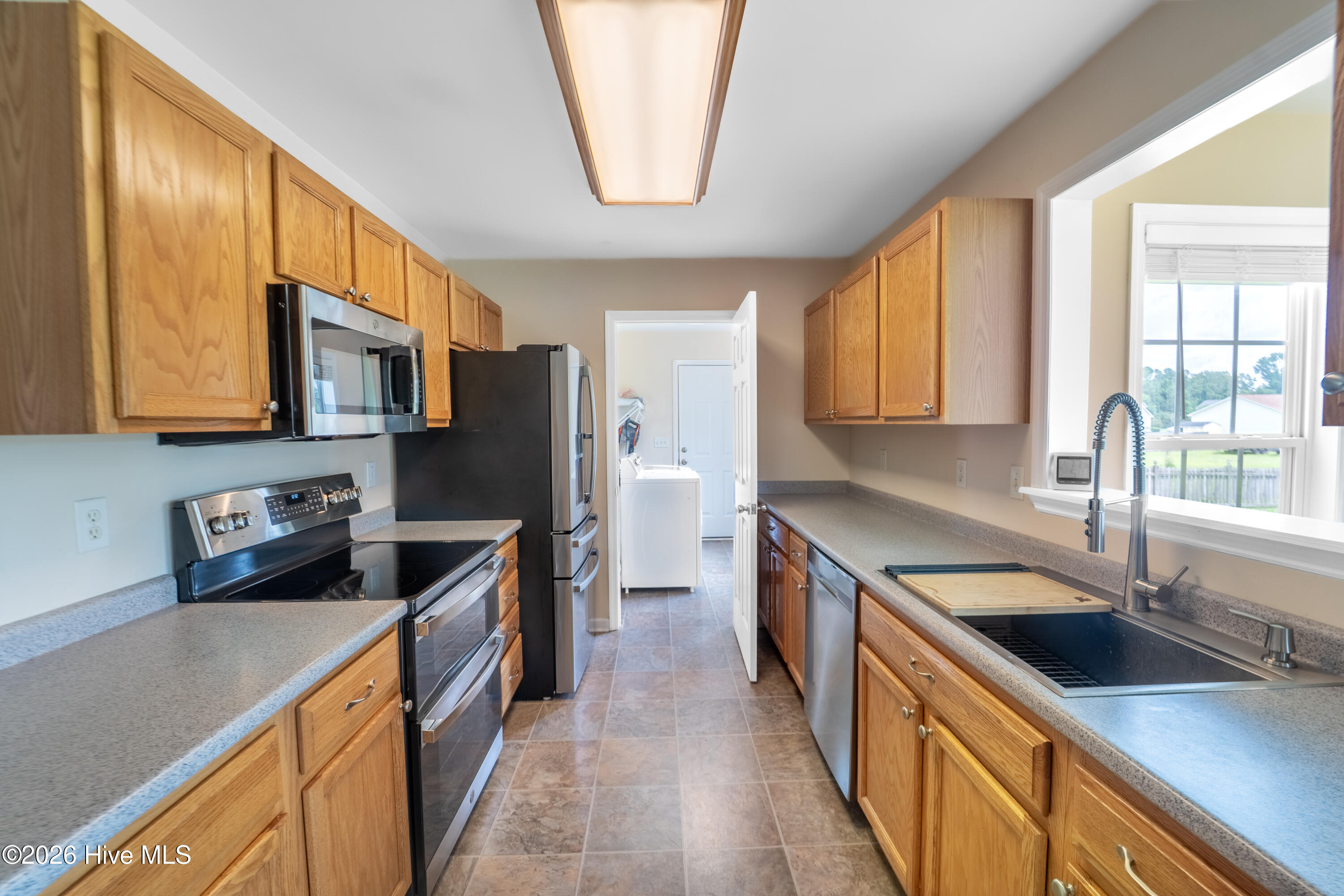 218 Oakmont Drive Property Photo 11