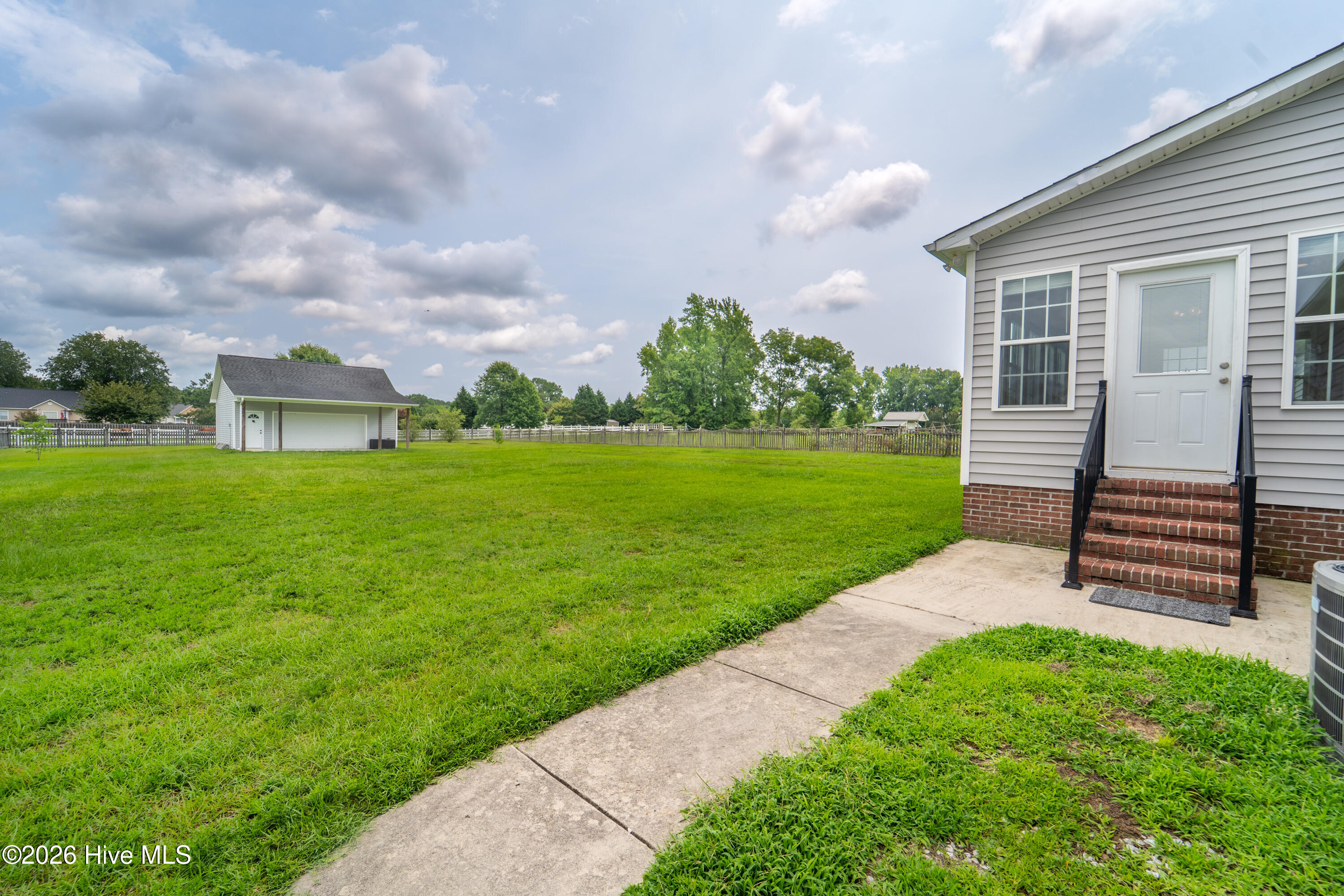 218 Oakmont Drive Property Photo 25
