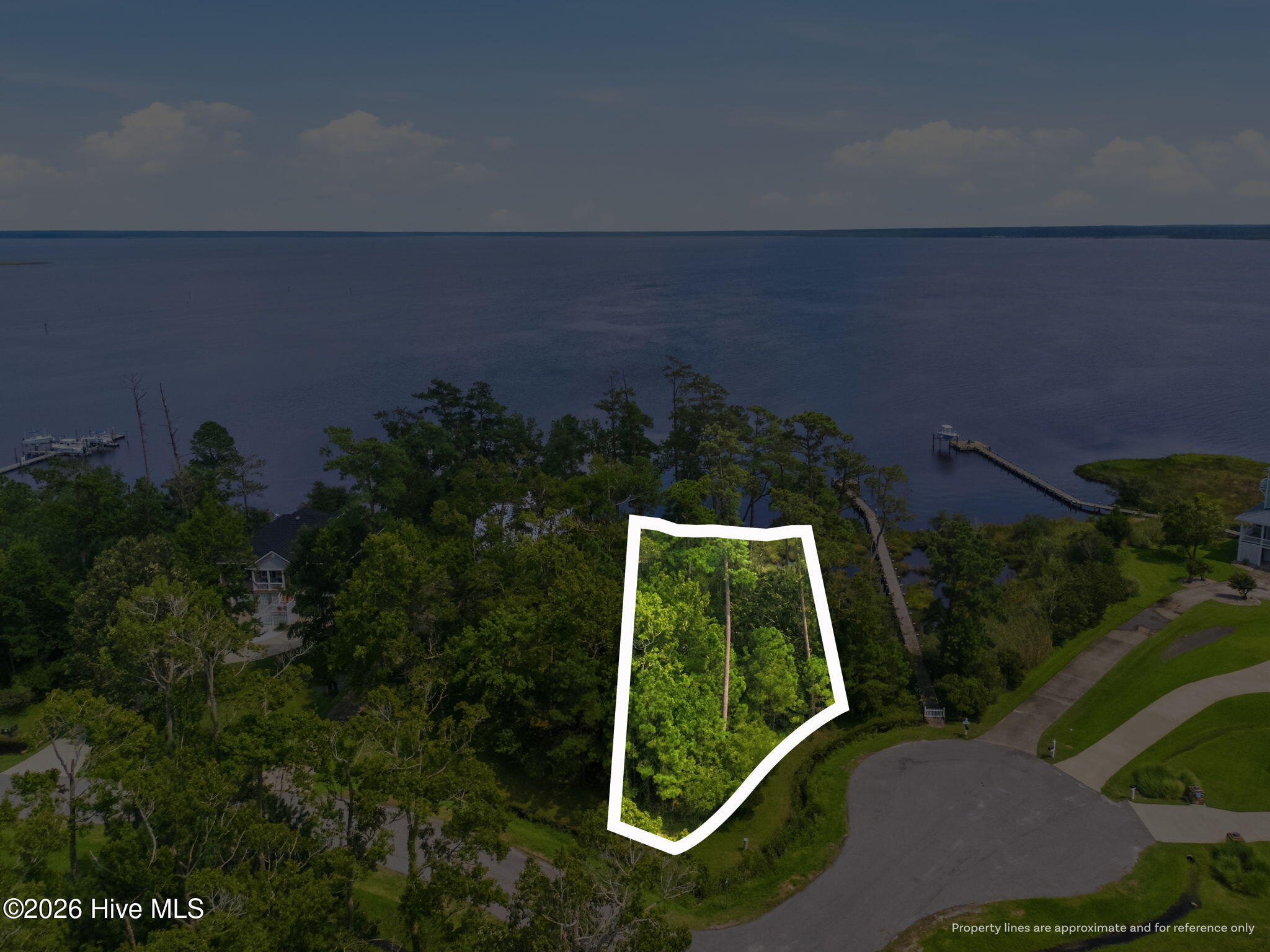 Lot 6 6 Commodore Point Property Photo 3