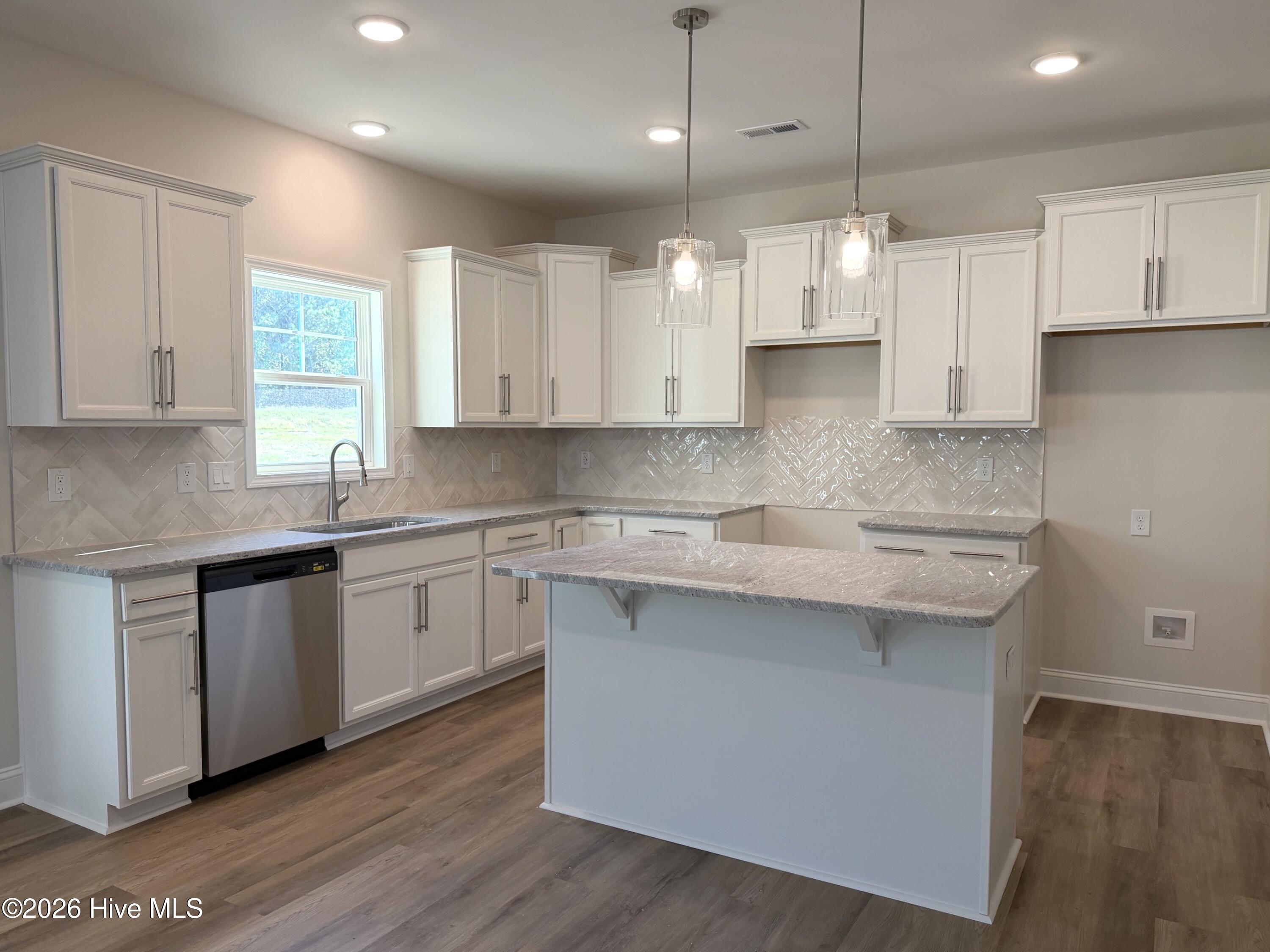 347 Thorntons Creek Drive Property Photo 4