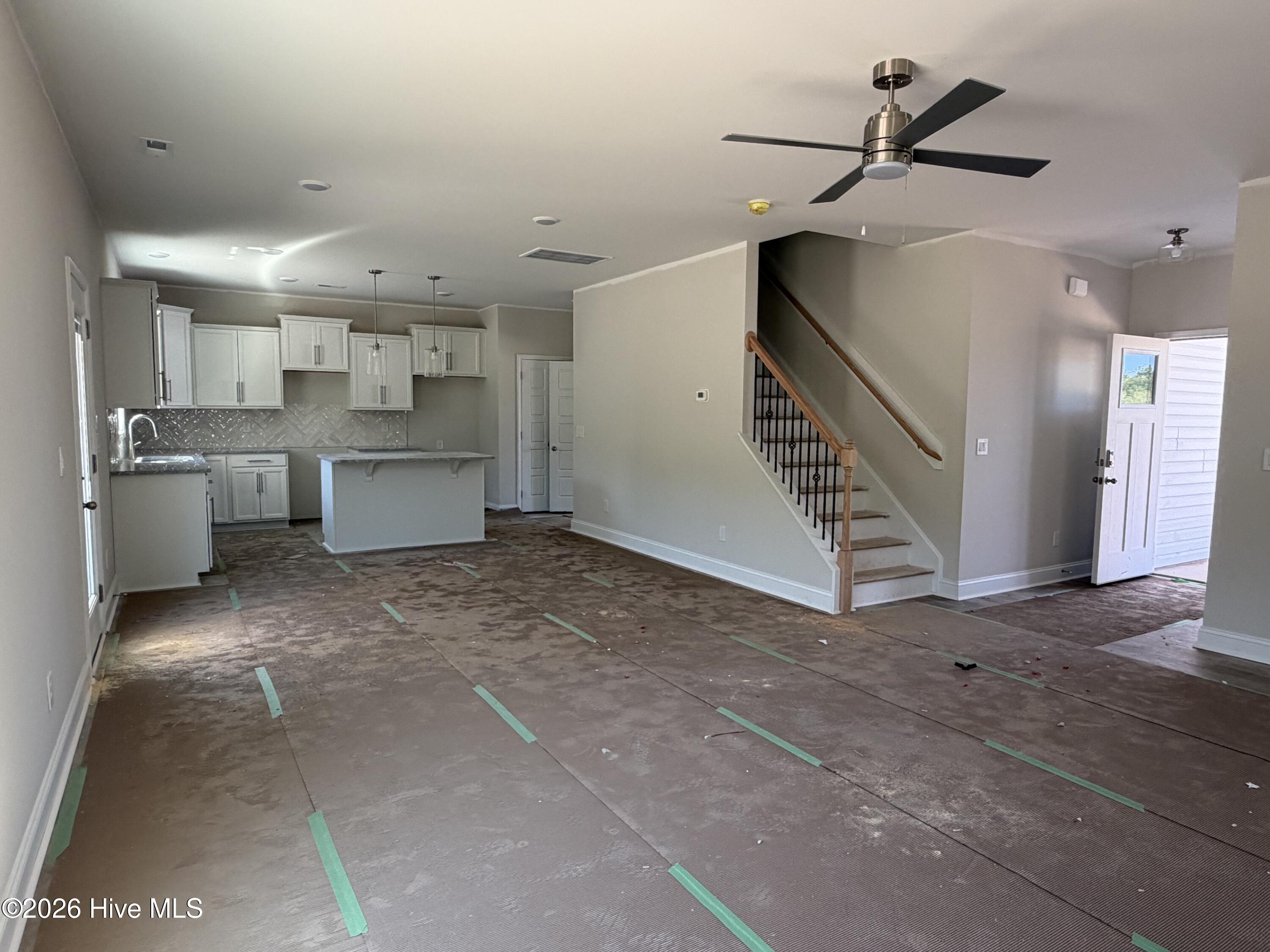347 Thorntons Creek Drive Property Photo 5