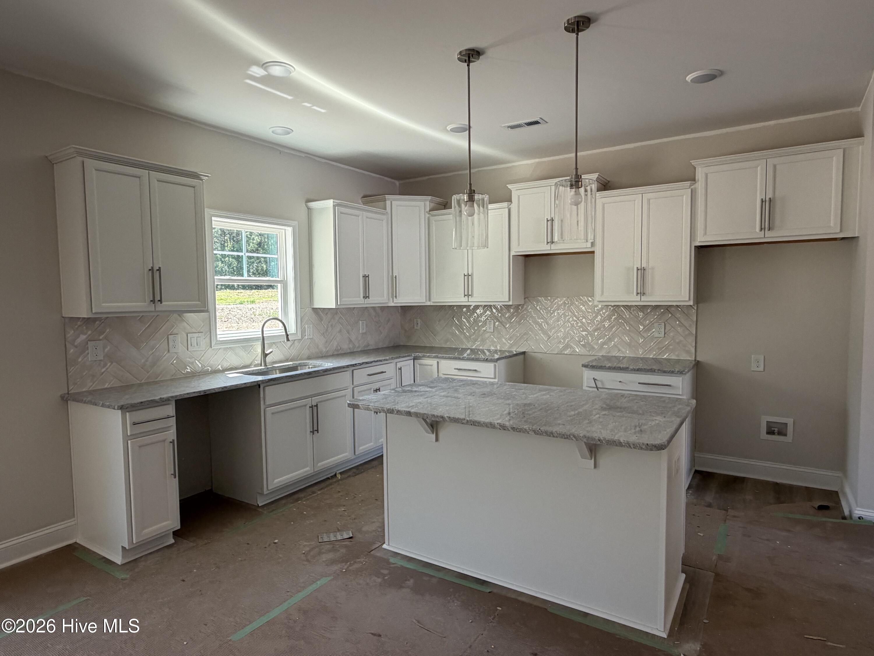 347 Thorntons Creek Drive Property Photo 6