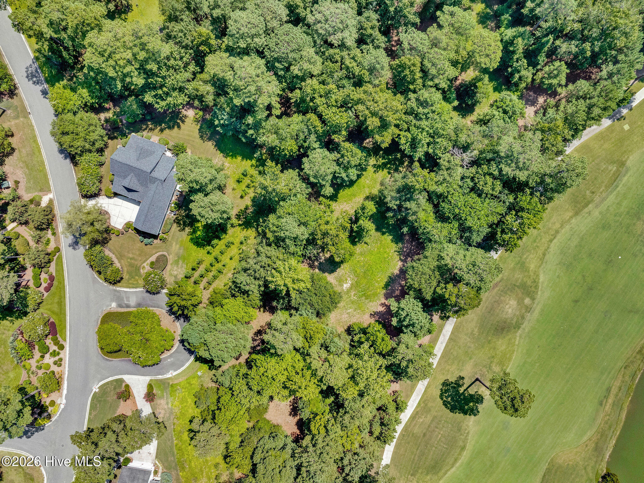 202 537 Firefly Drive Property Photo 3
