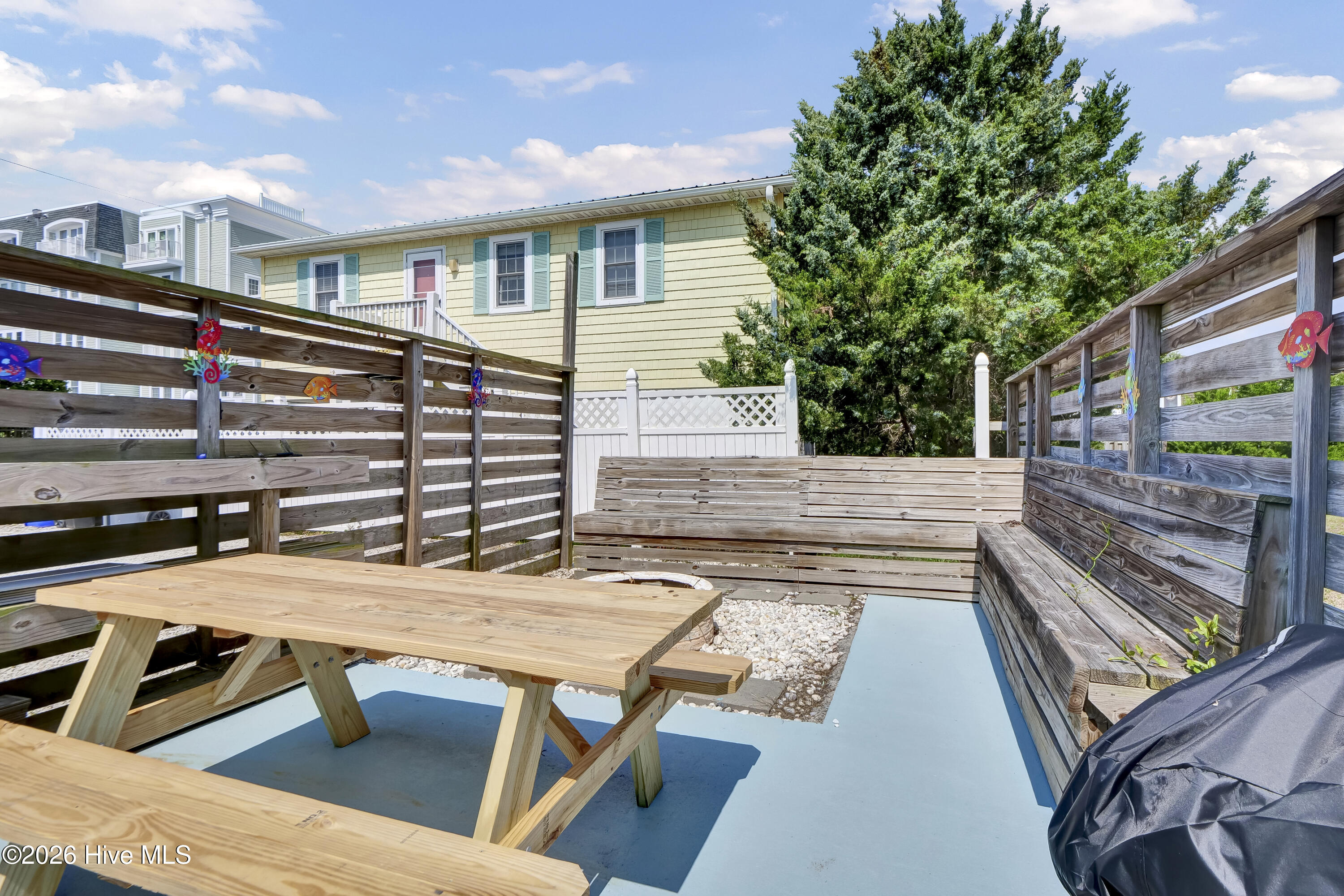 208 Woody Hewett Avenue Unit A Property Photo 10