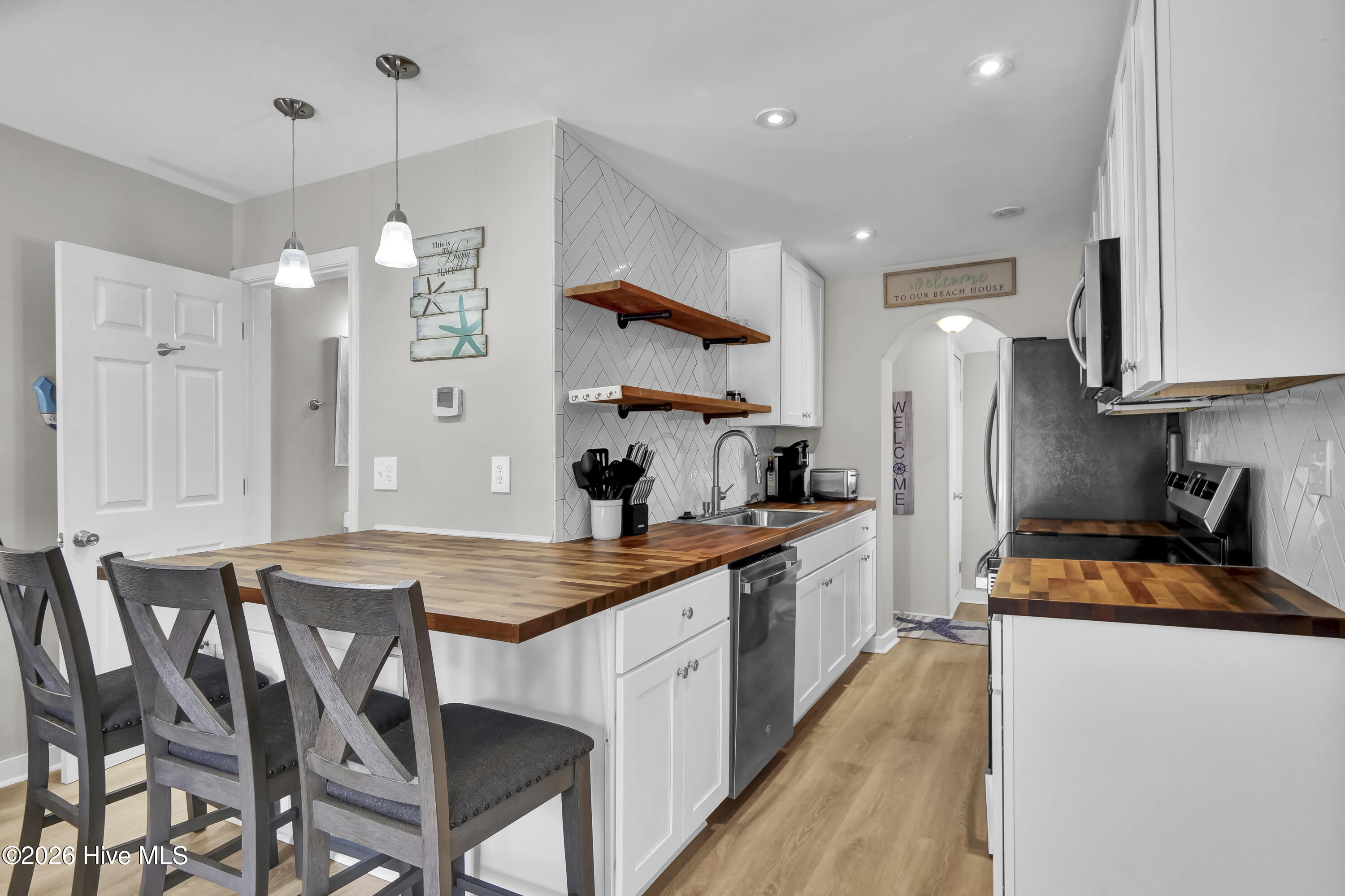 208 Woody Hewett Avenue Unit A Property Photo 11