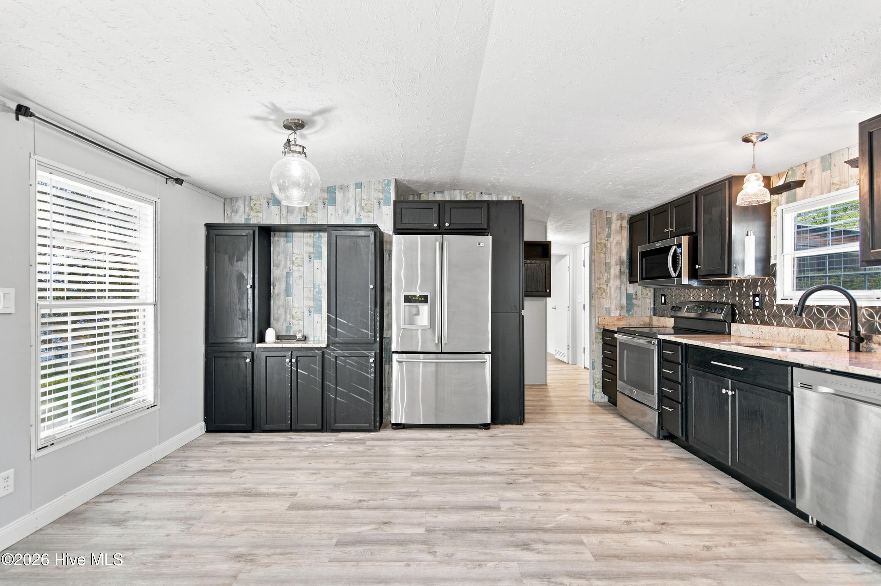 6110 Gordon Road Property Photo 12