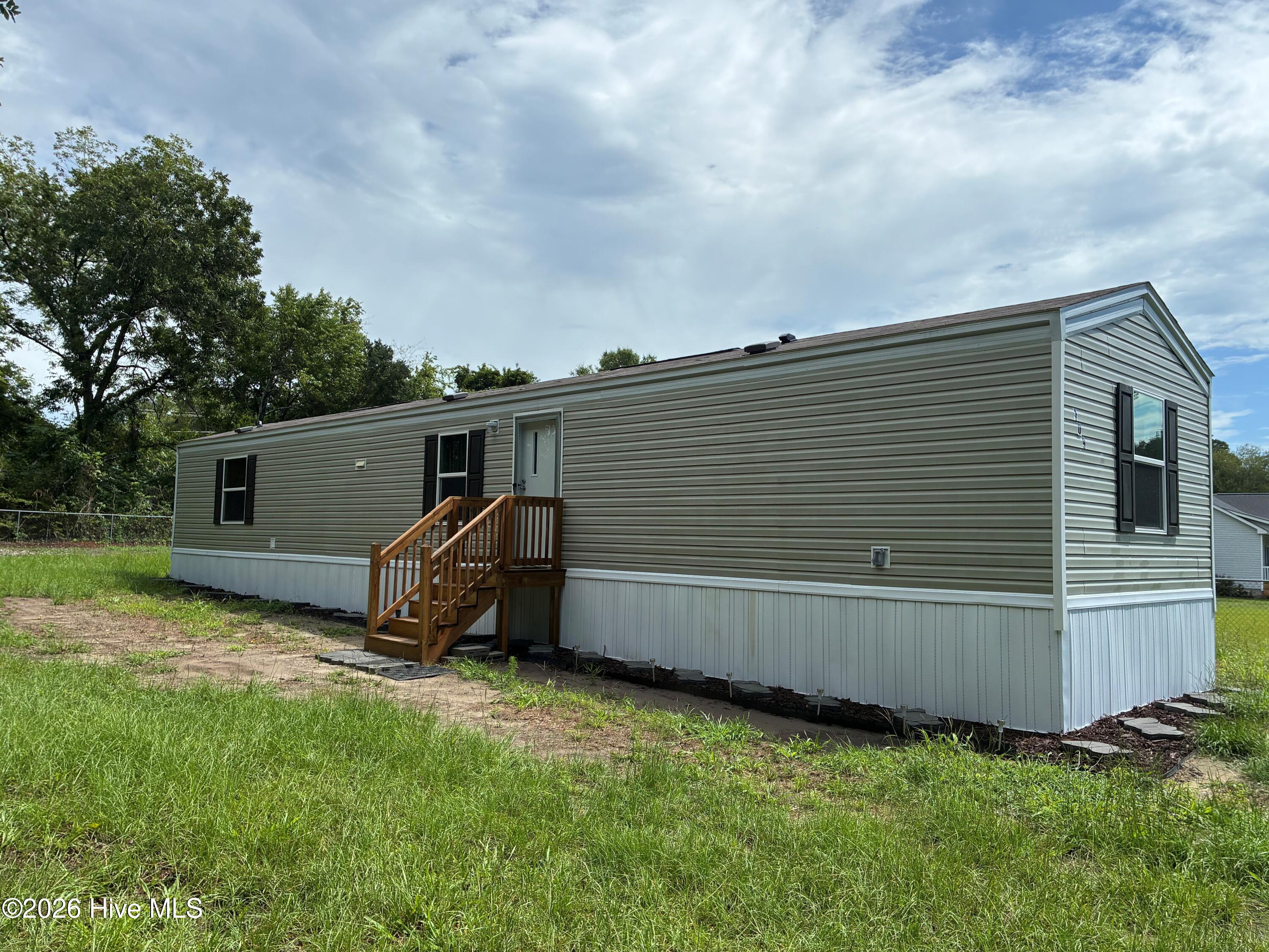 109 Wendy Hill Lane Property Photo 1