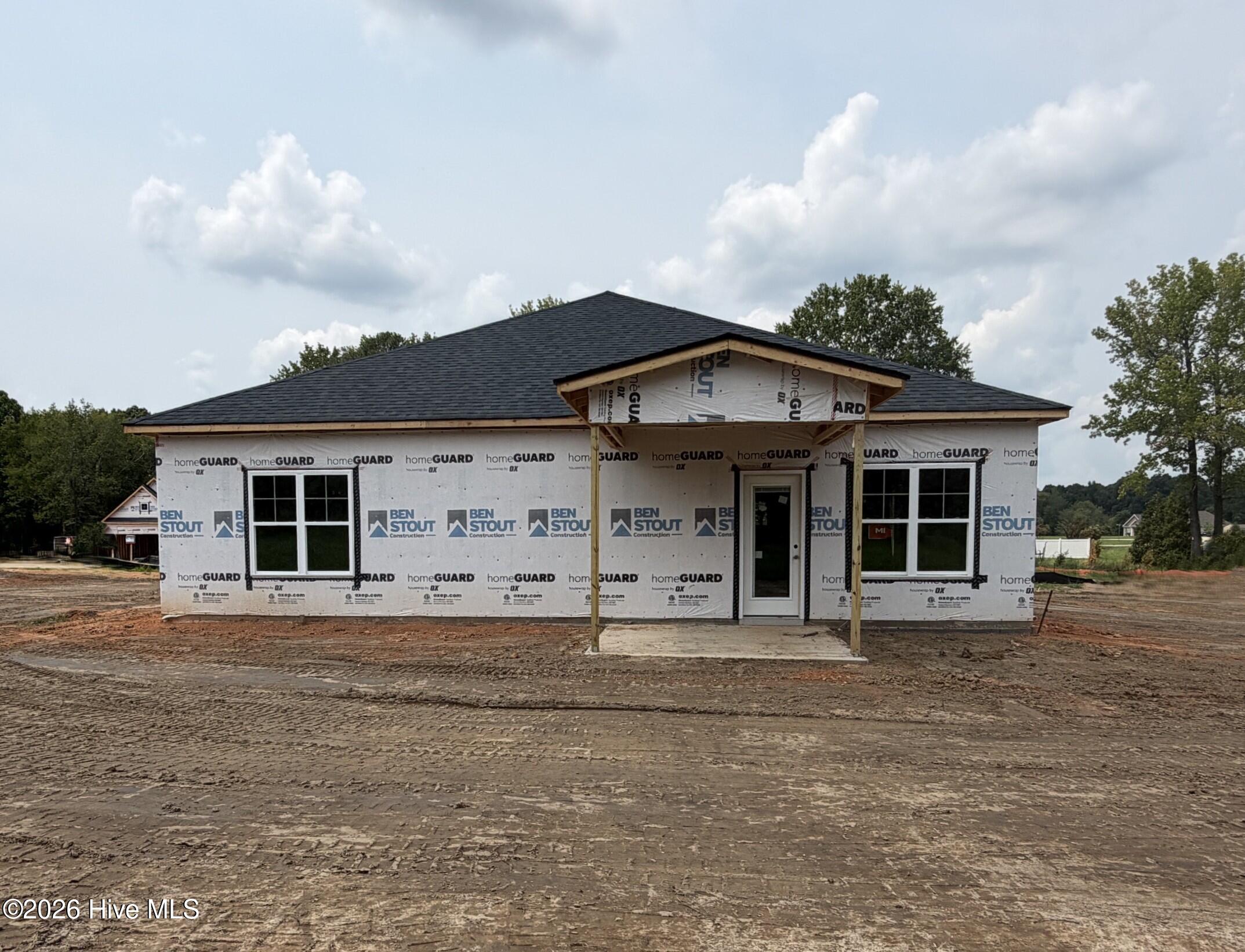 365 Thorntons Creek Drive Property Photo 2