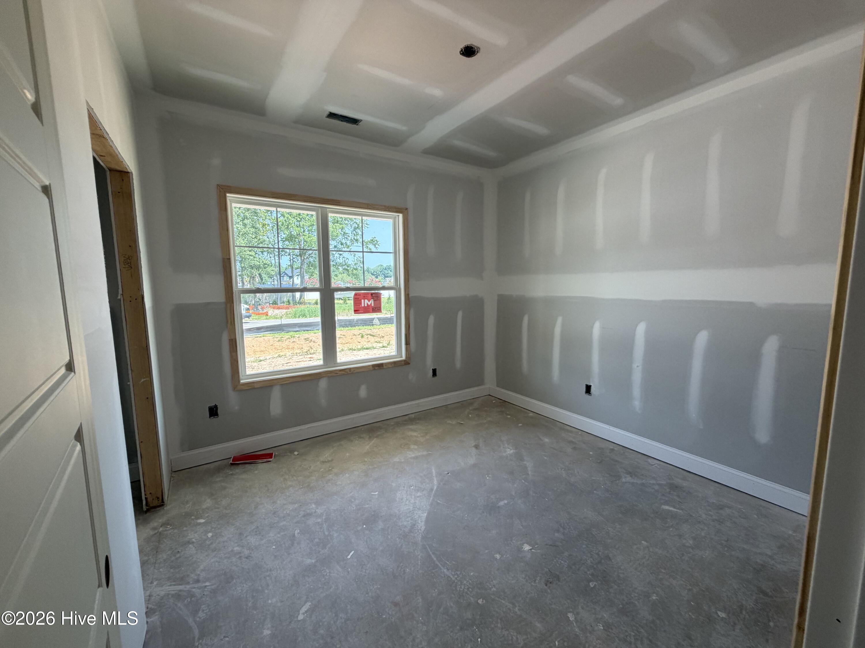 365 Thorntons Creek Drive Property Photo 4