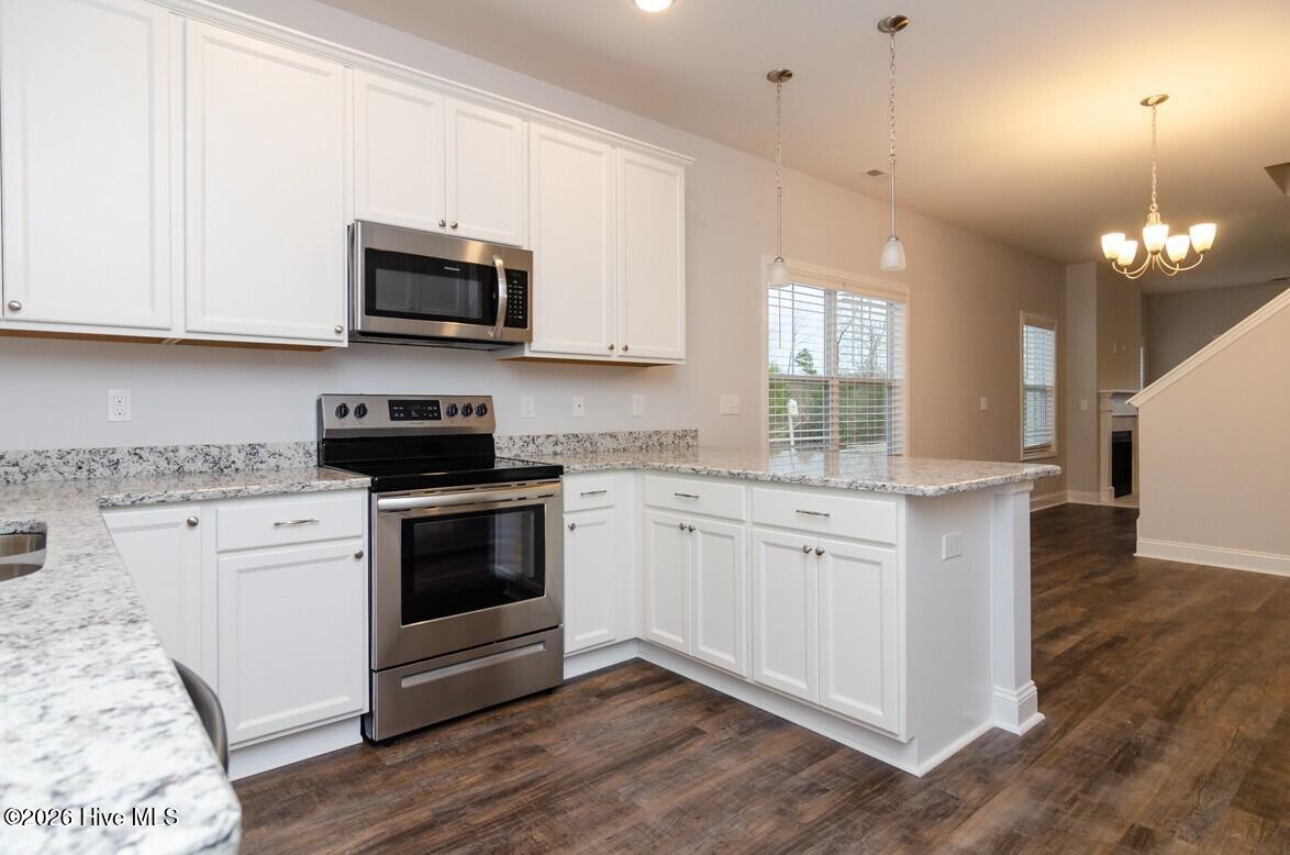 1575 Grey Cliff Property Photo 7