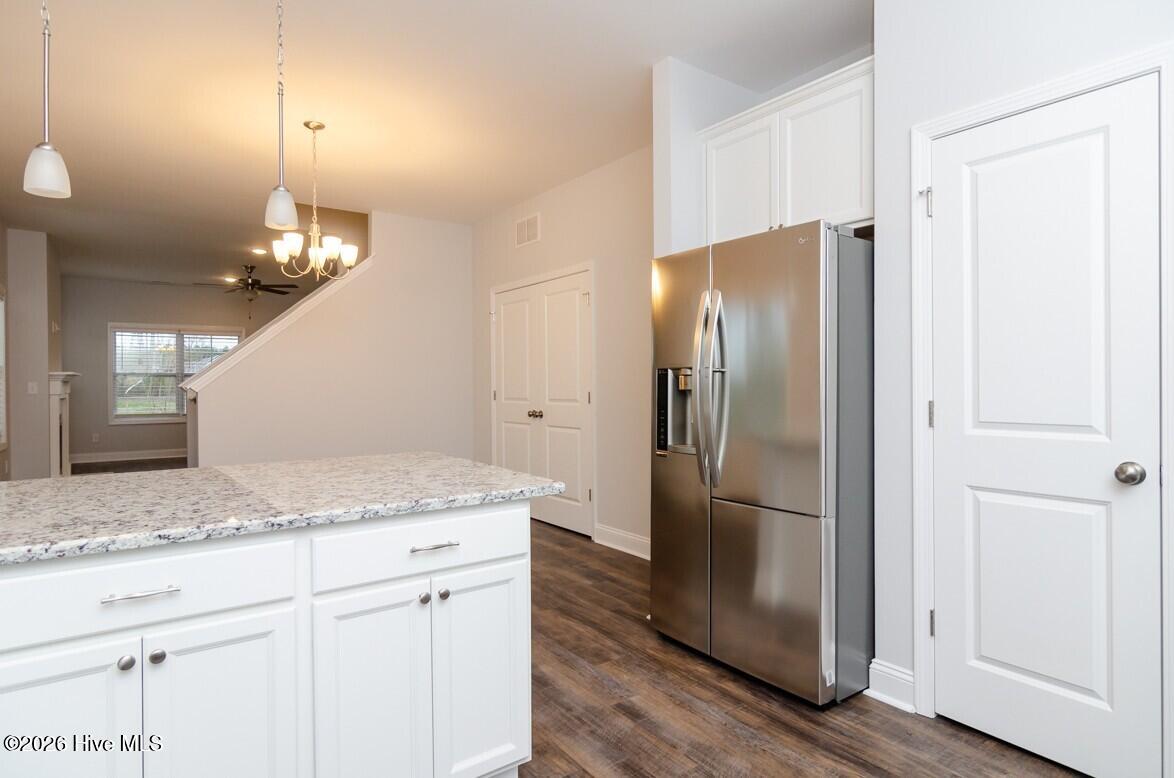 1575 Grey Cliff Property Photo 9