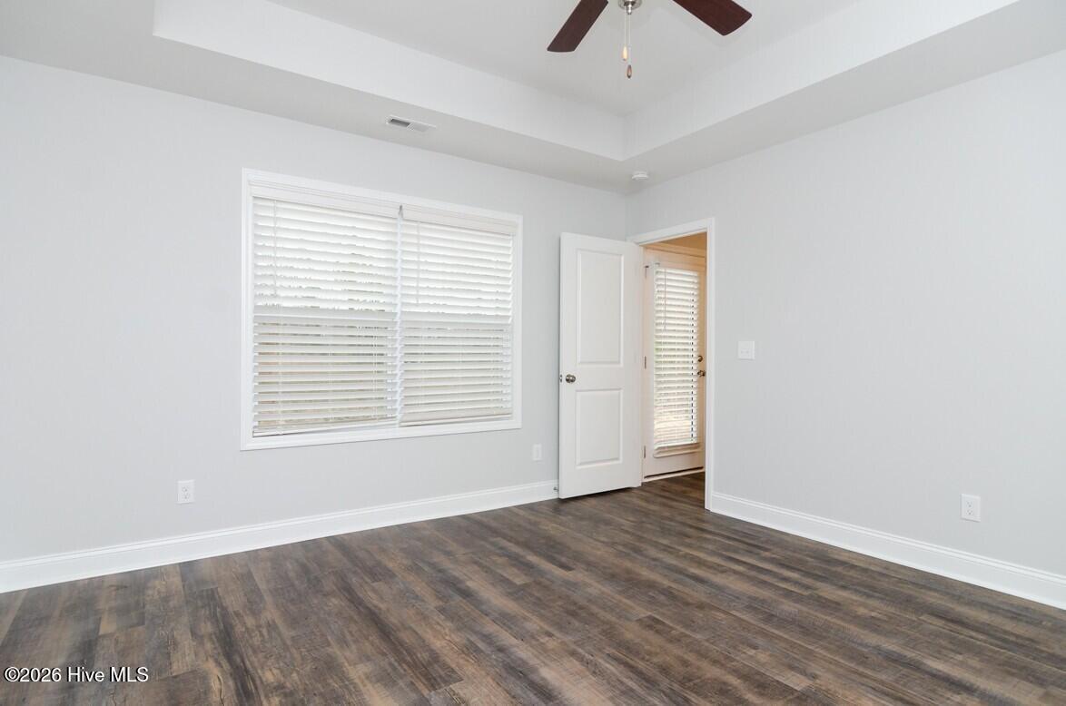 1575 Grey Cliff Property Photo 13