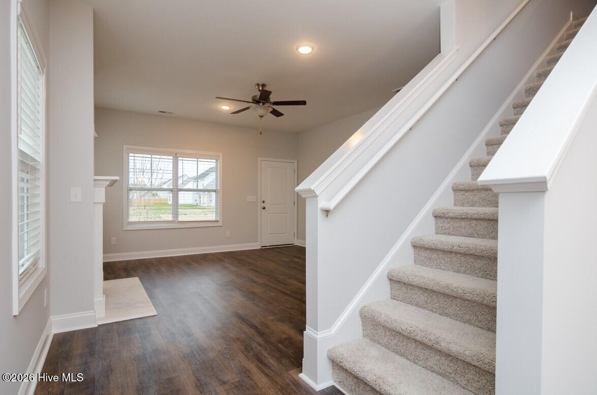 1575 Grey Cliff Property Photo 15