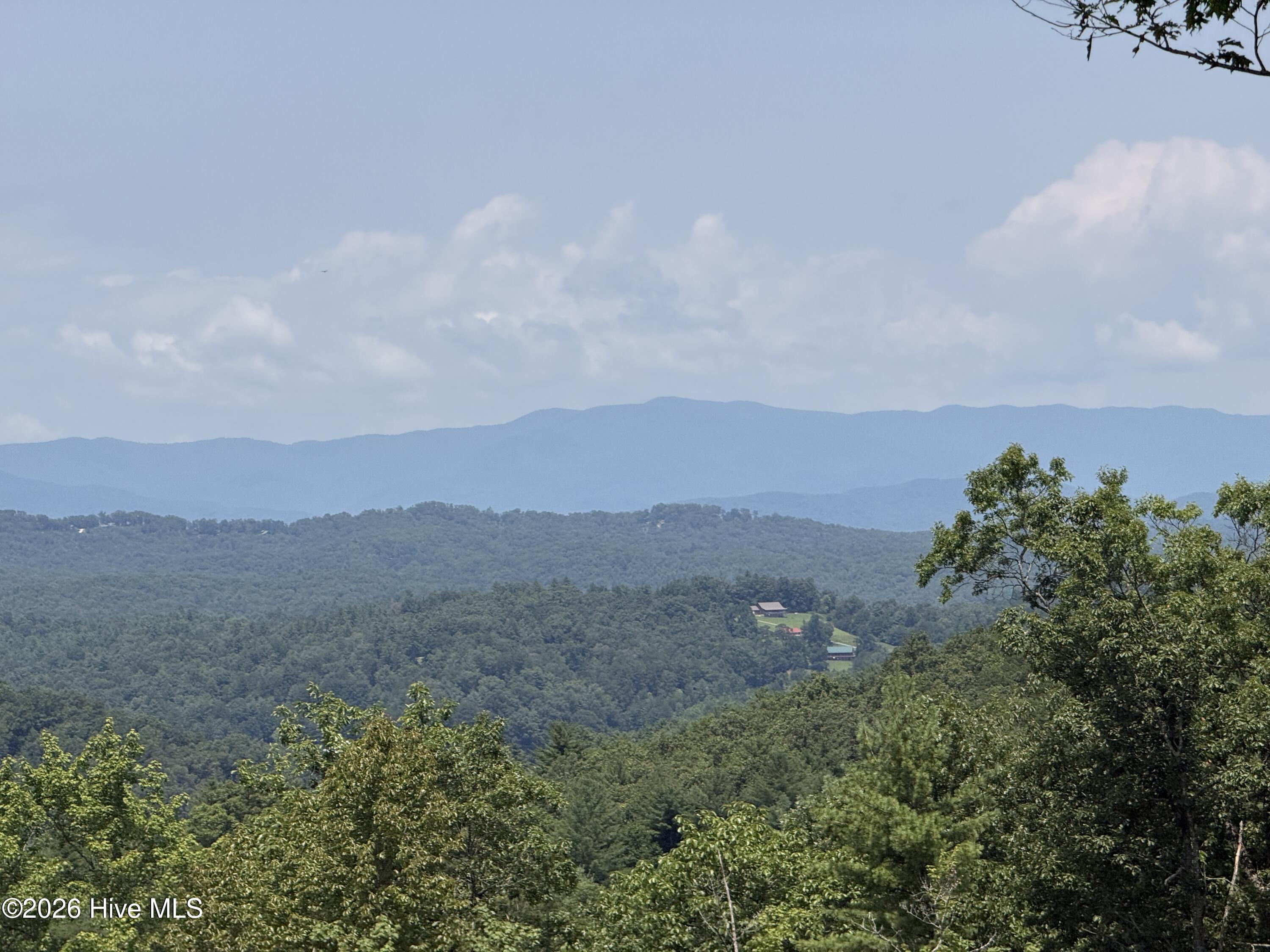 200 Avalon Crest Property Photo 1