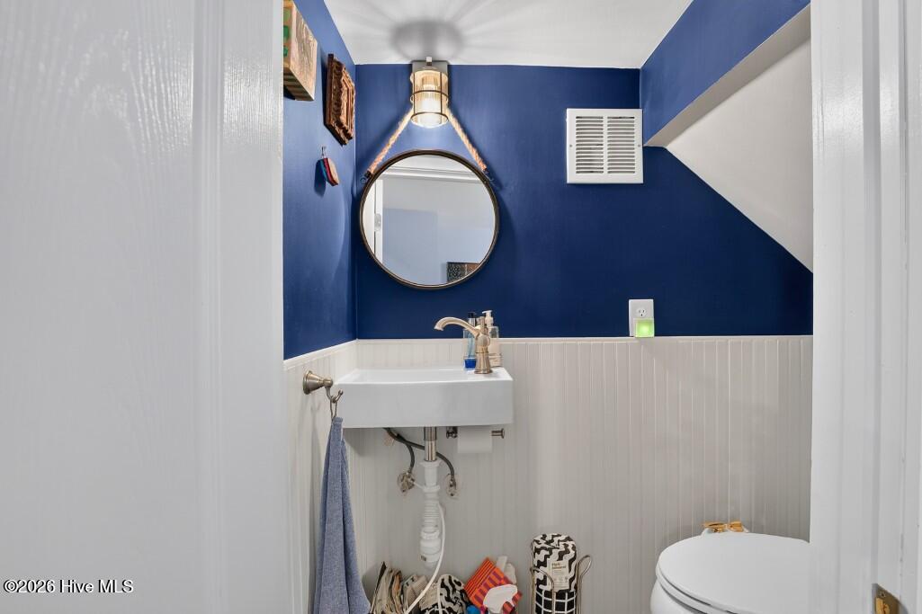 1465 B Street Property Photo 9
