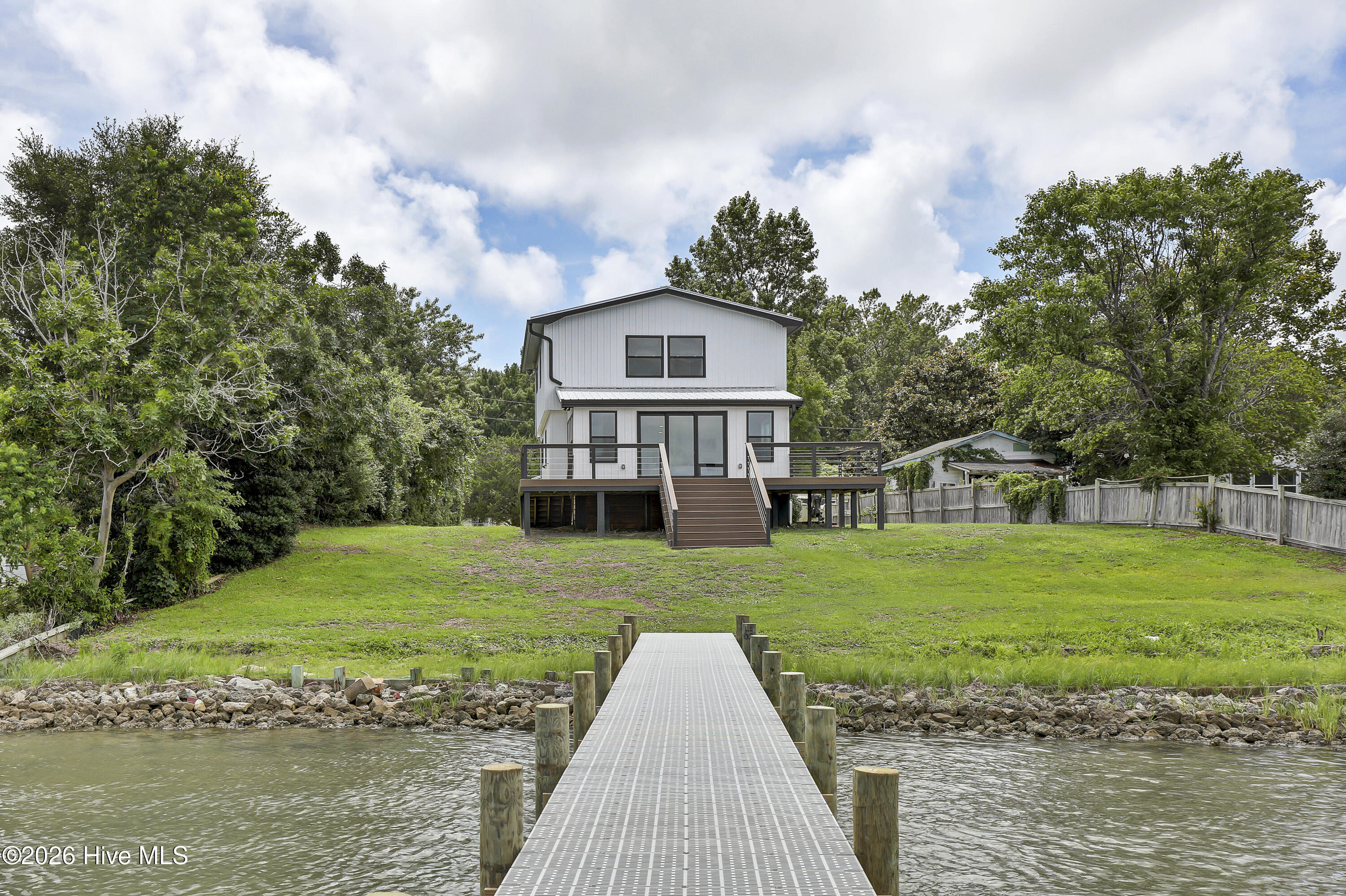 237 Riverside Drive Property Photo 39