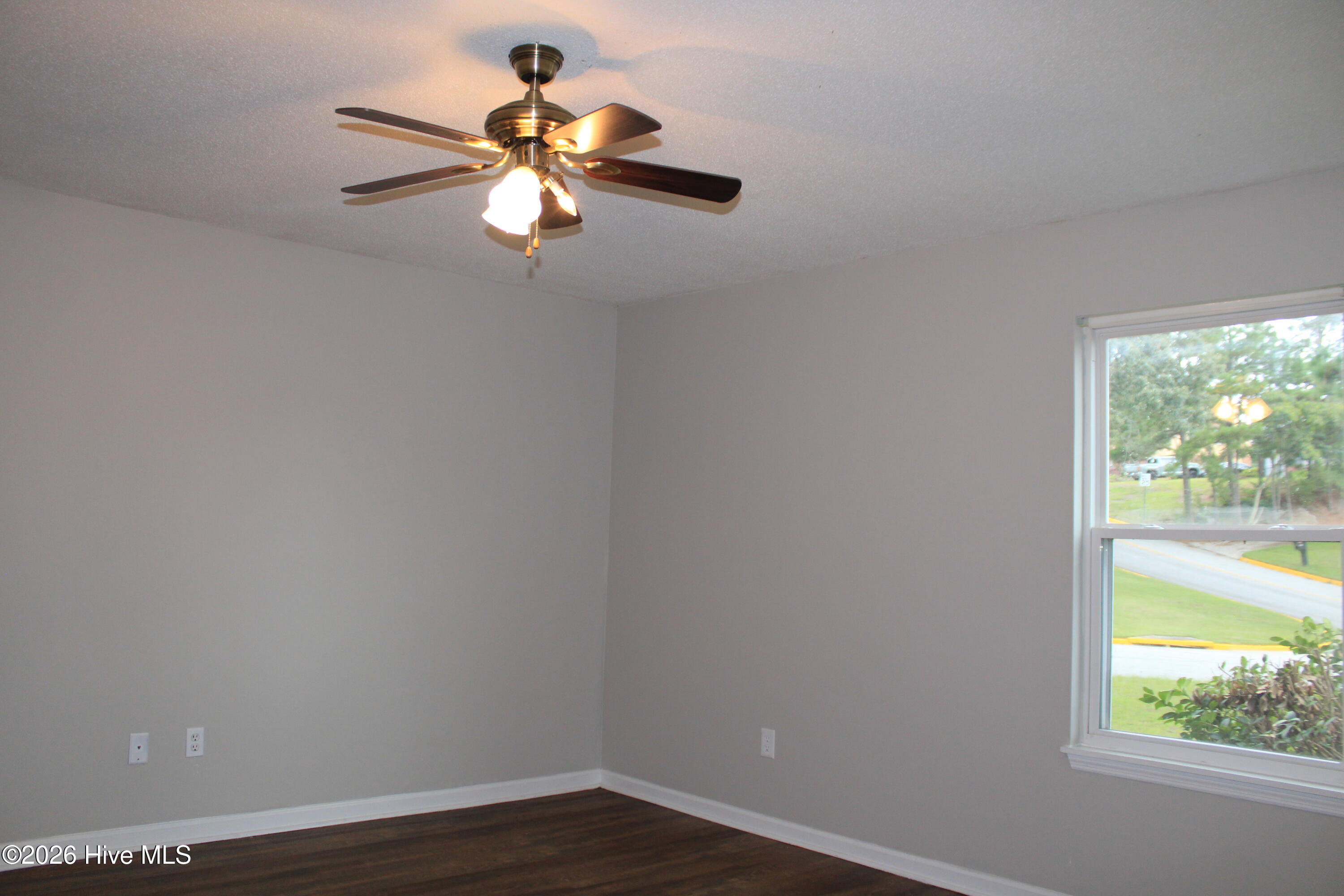 3726 Crest Drive Property Photo 6