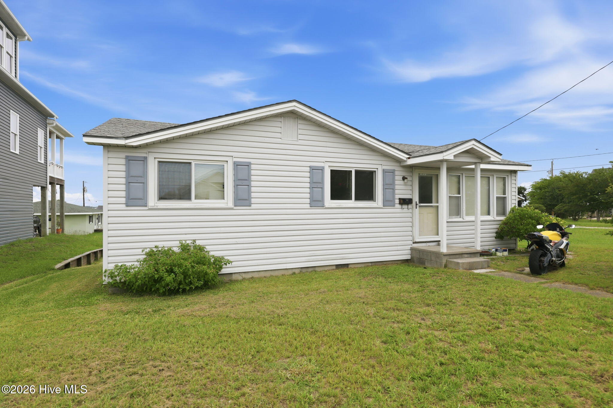 1106 Avery Street Property Photo 2
