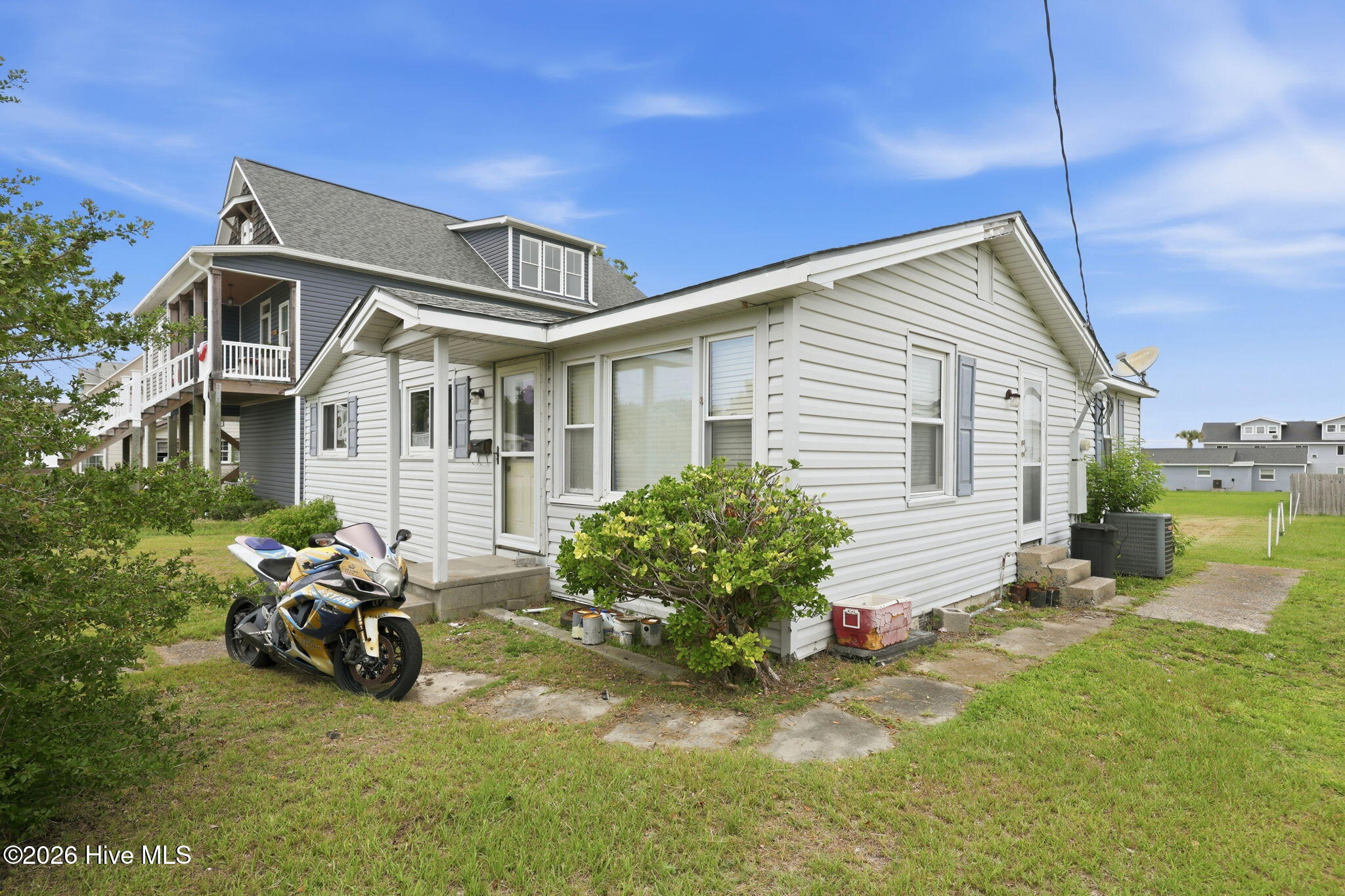 1106 Avery Street Property Photo 3