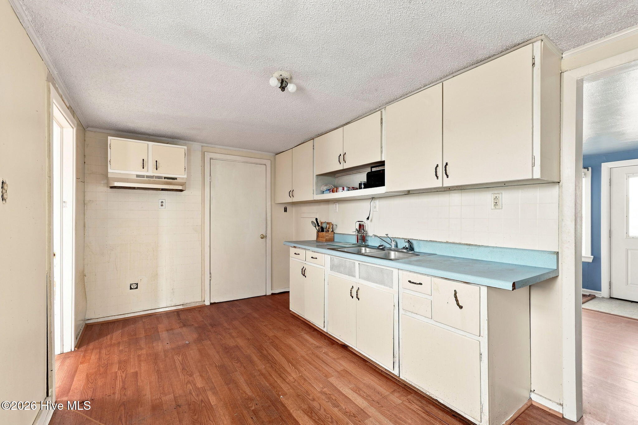 1106 Avery Street Property Photo 11