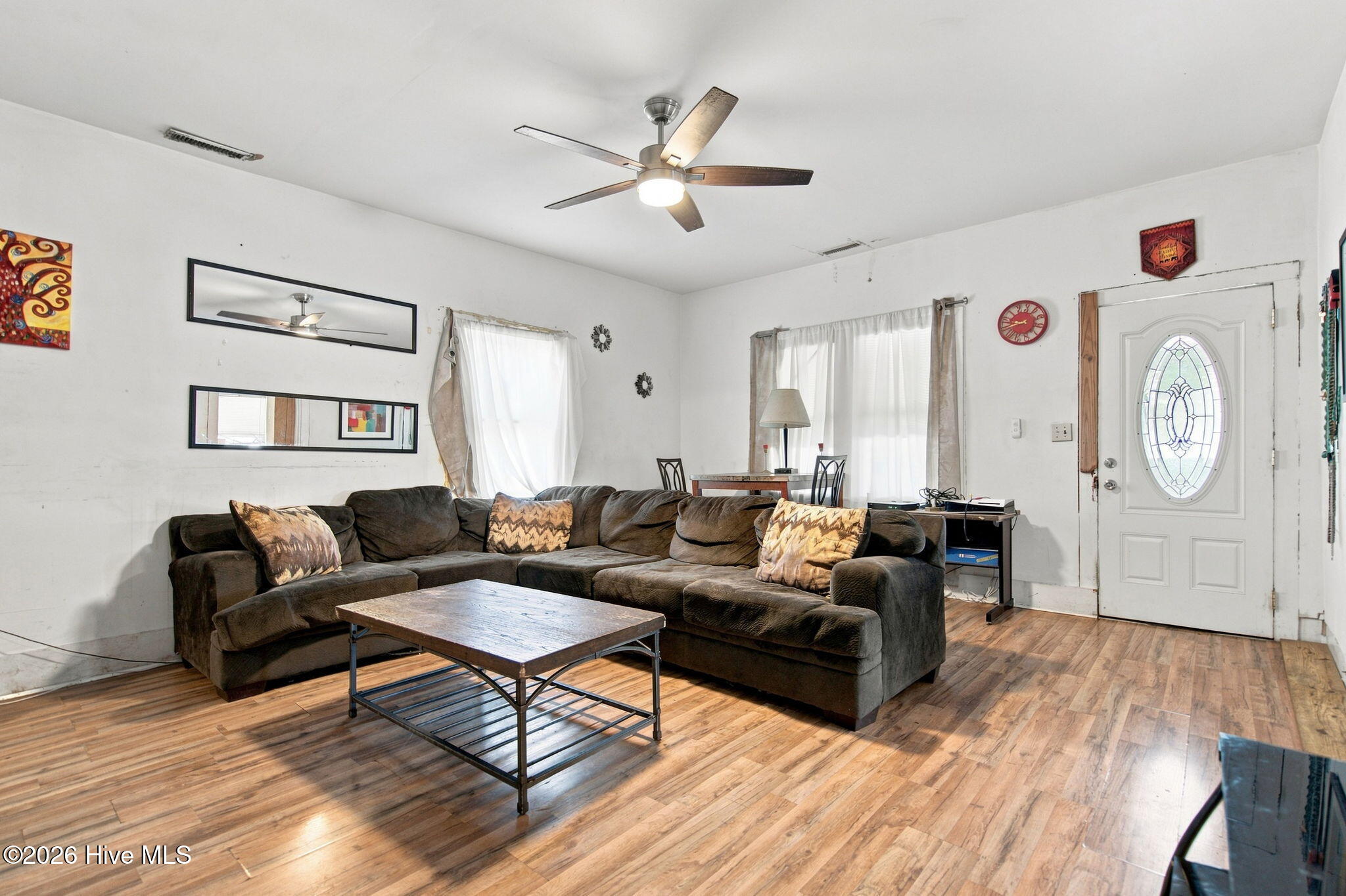 1006 S 5th Avenue Property Photo 8