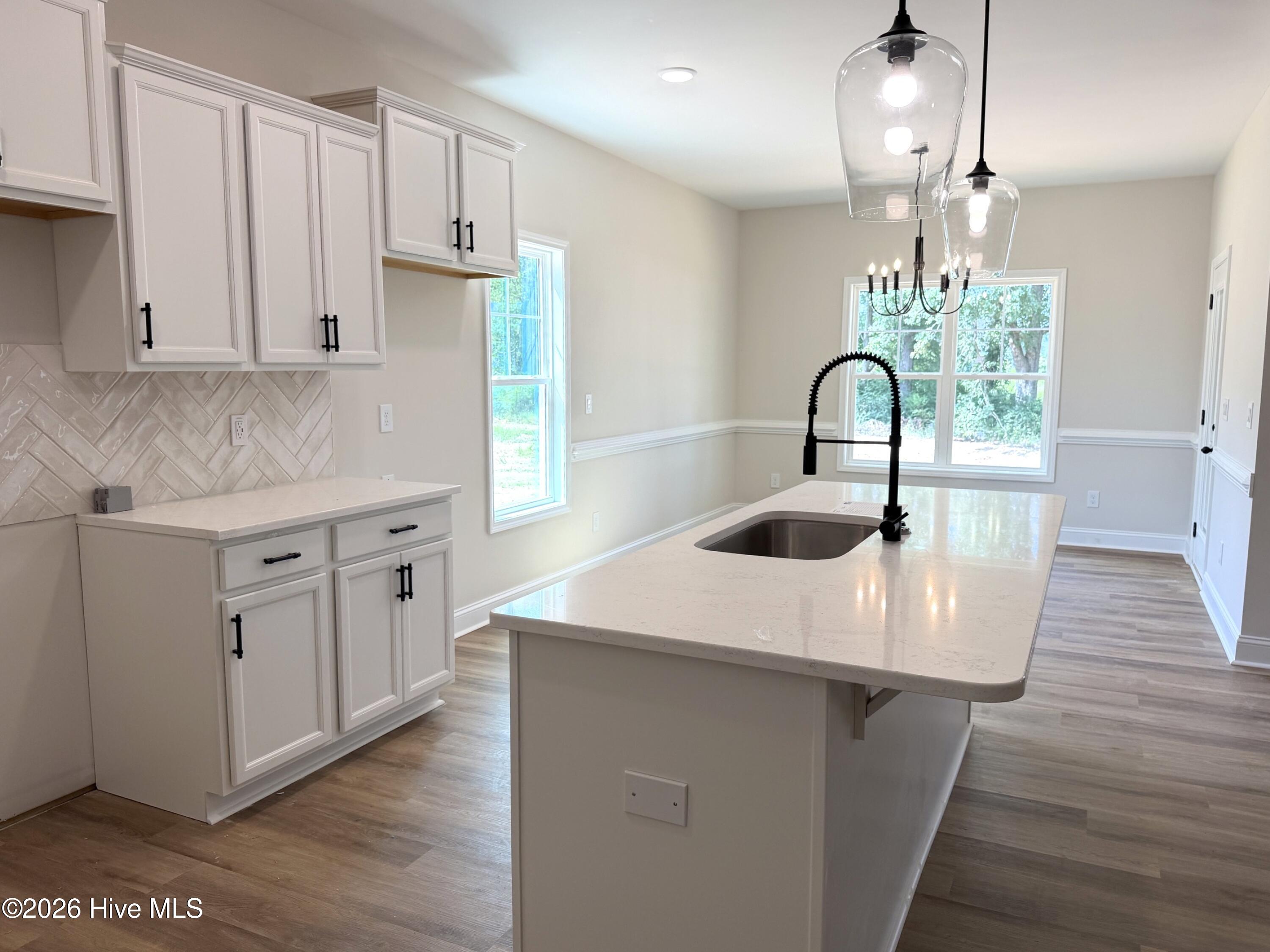 380 Thorntons Creek Drive Property Photo 8