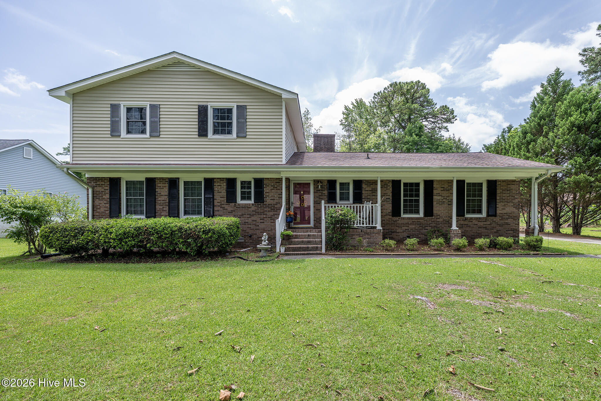 1002 Karen Drive Property Photo 1