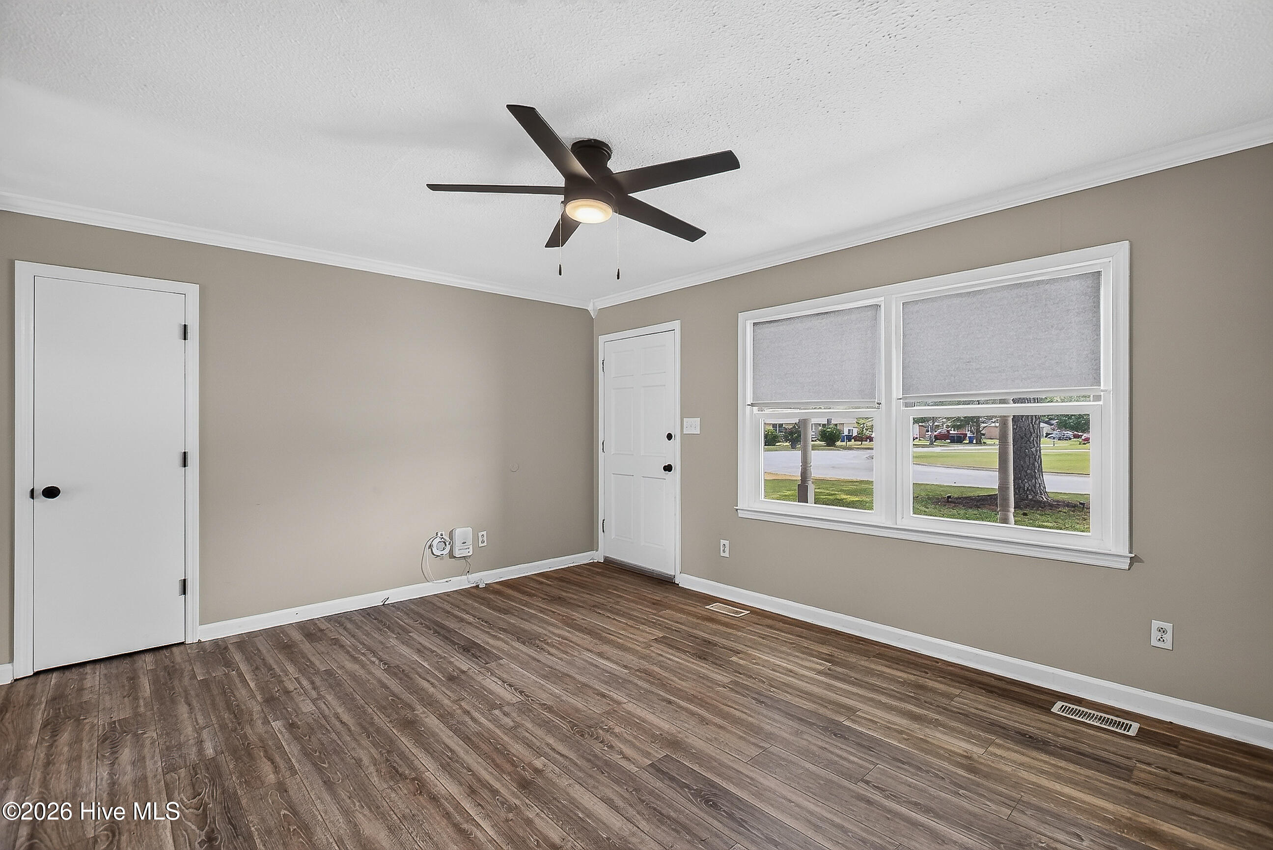 125 Linda Loop Property Photo 6