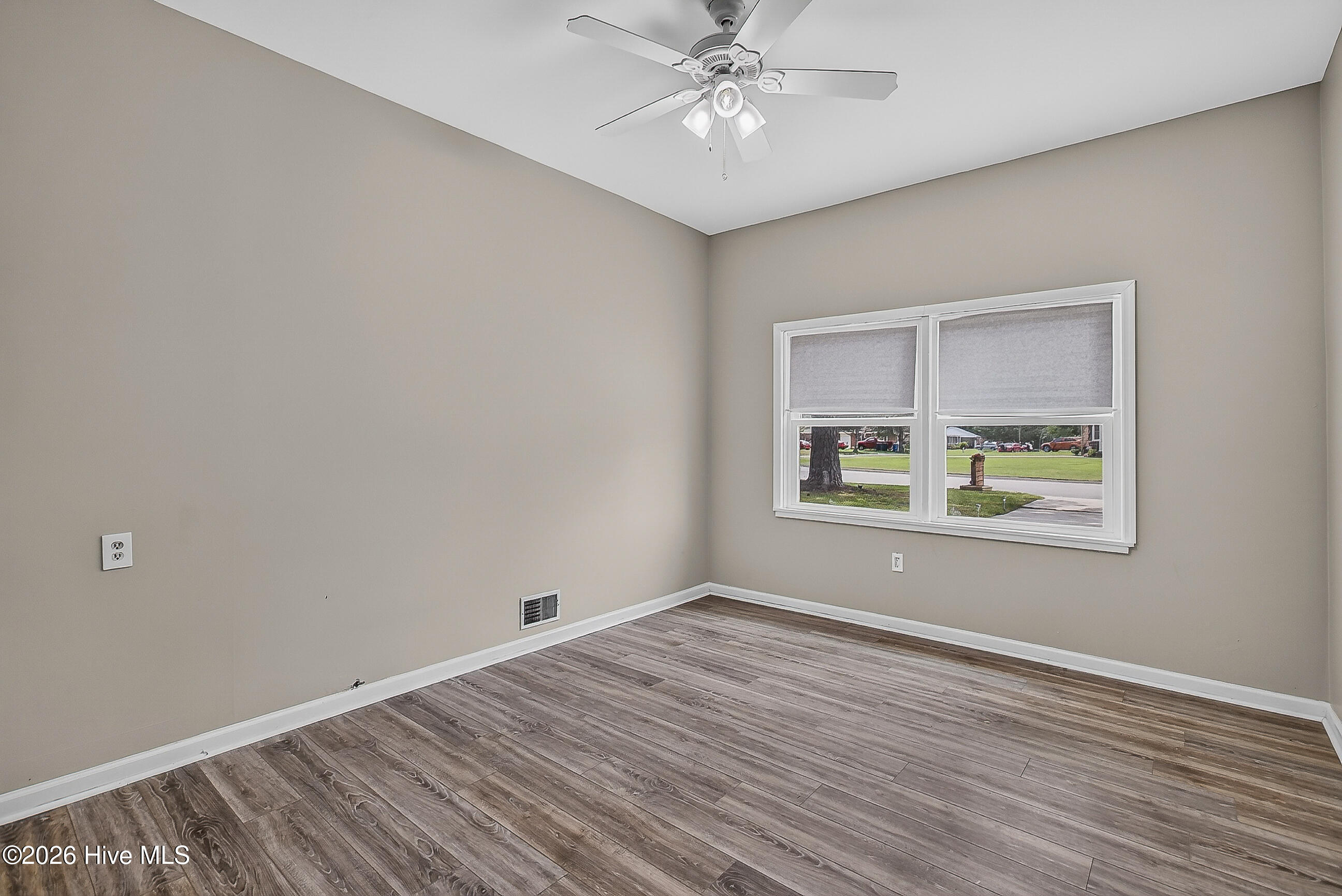 125 Linda Loop Property Photo 13