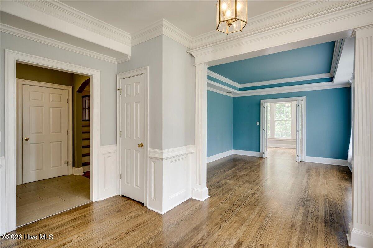 4279 Deerwood Lane E Property Photo 7
