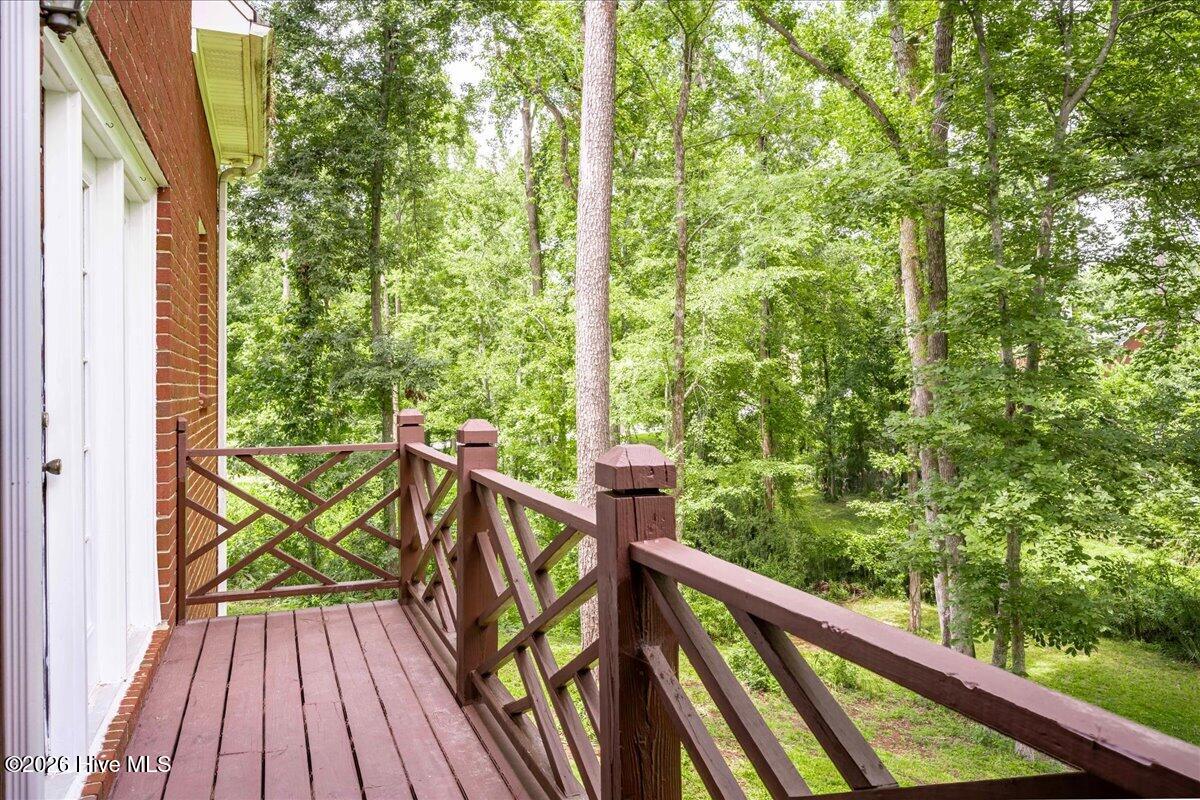 4279 Deerwood Lane E Property Photo 24
