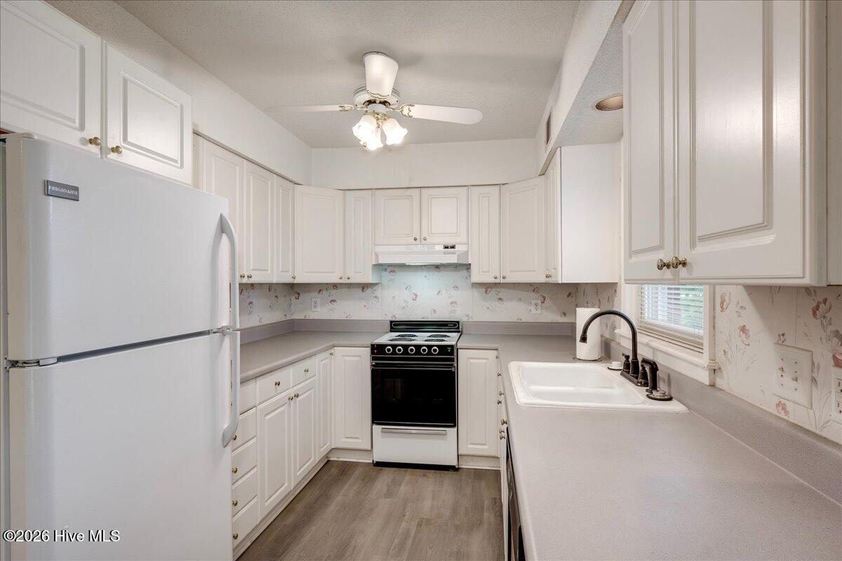 4279 Deerwood Lane E Property Photo 59