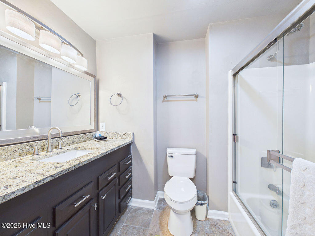 703 Dover Street Property Photo 3