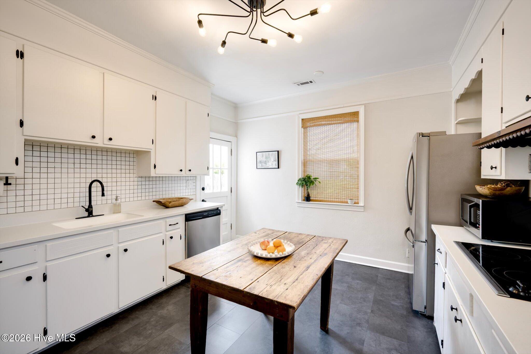 1005 West Avenue Property Photo 13