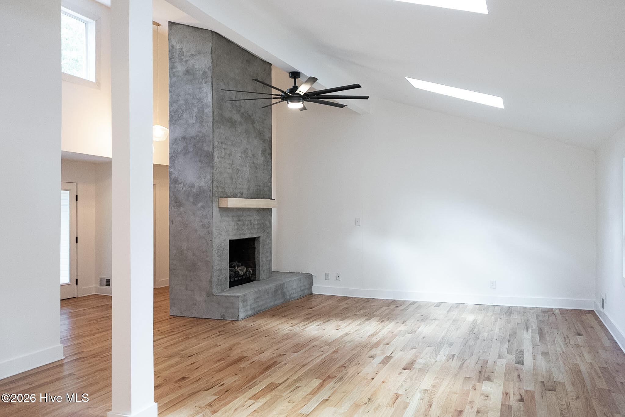 1 Woodbridge Way Property Photo 5
