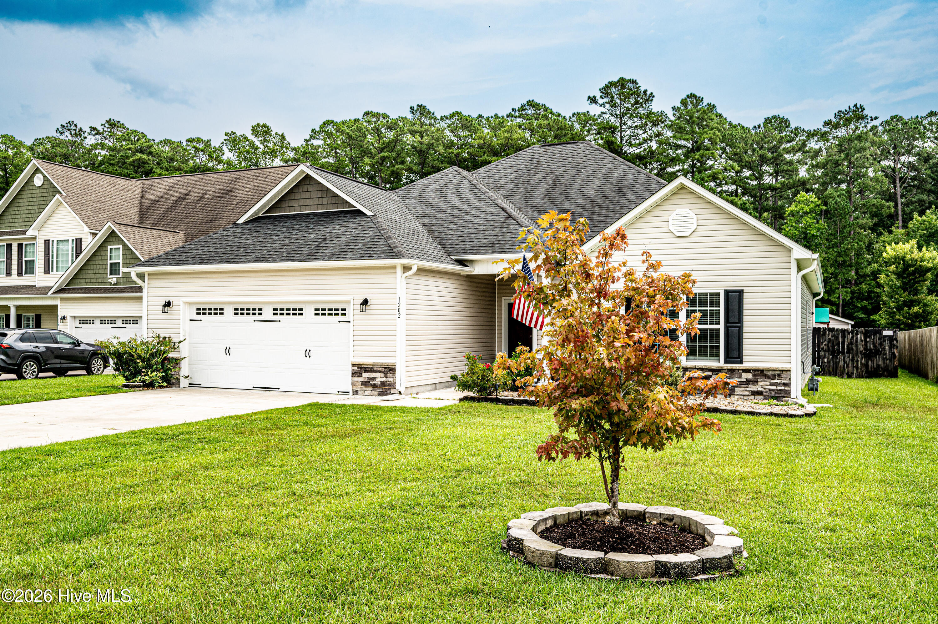1202 Skipjack Court Property Photo 2