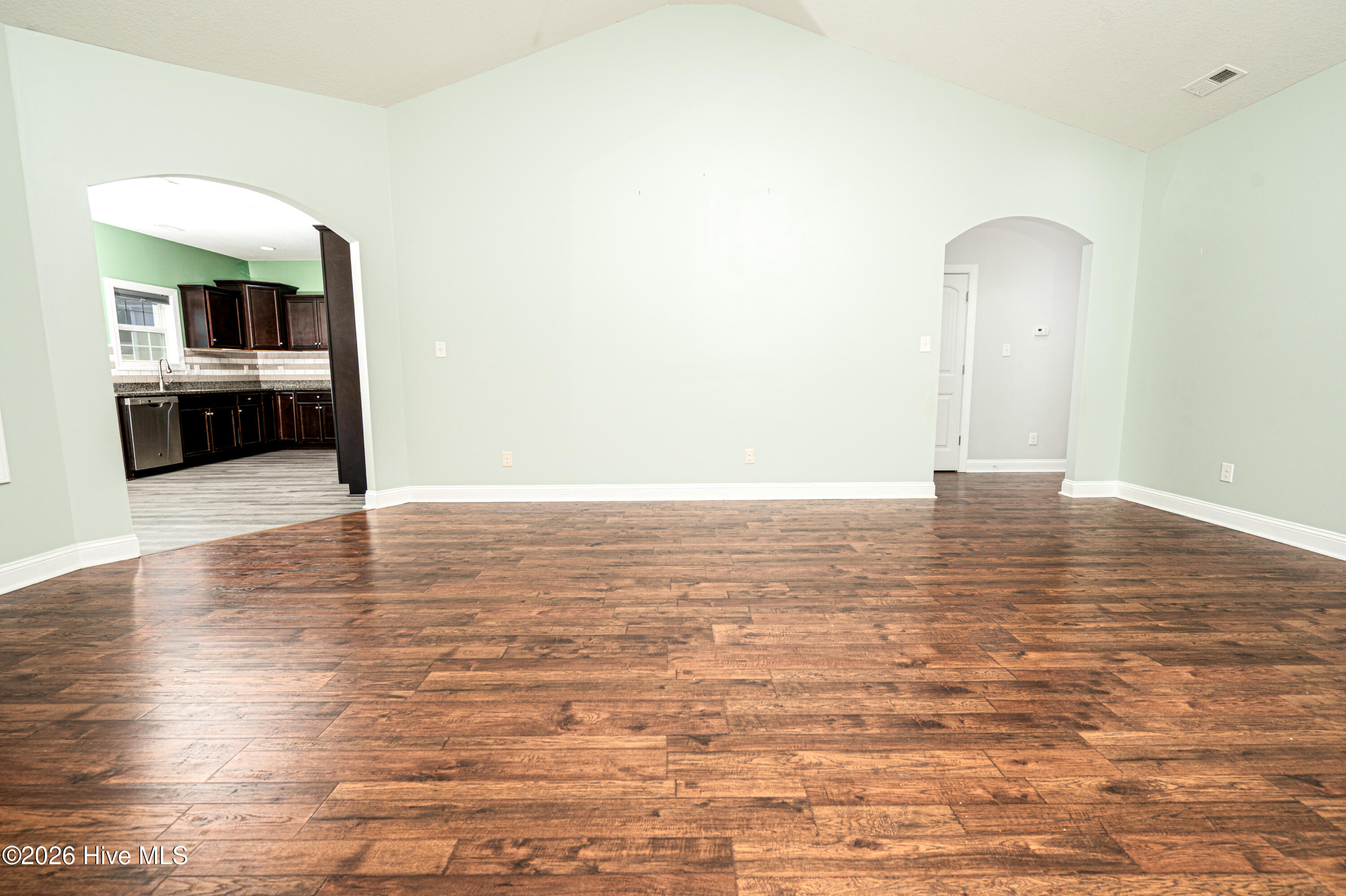 1202 Skipjack Court Property Photo 6