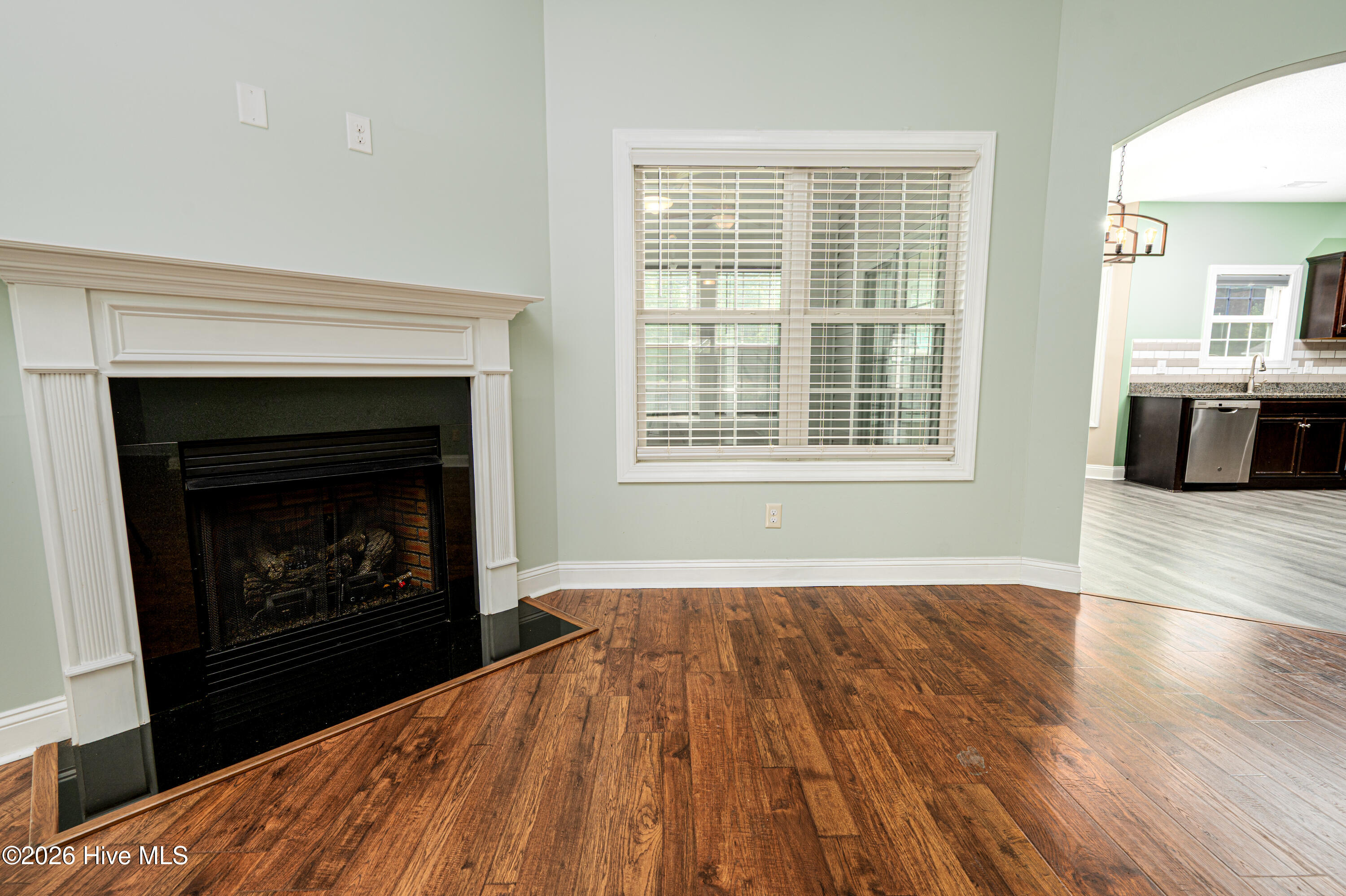 1202 Skipjack Court Property Photo 8