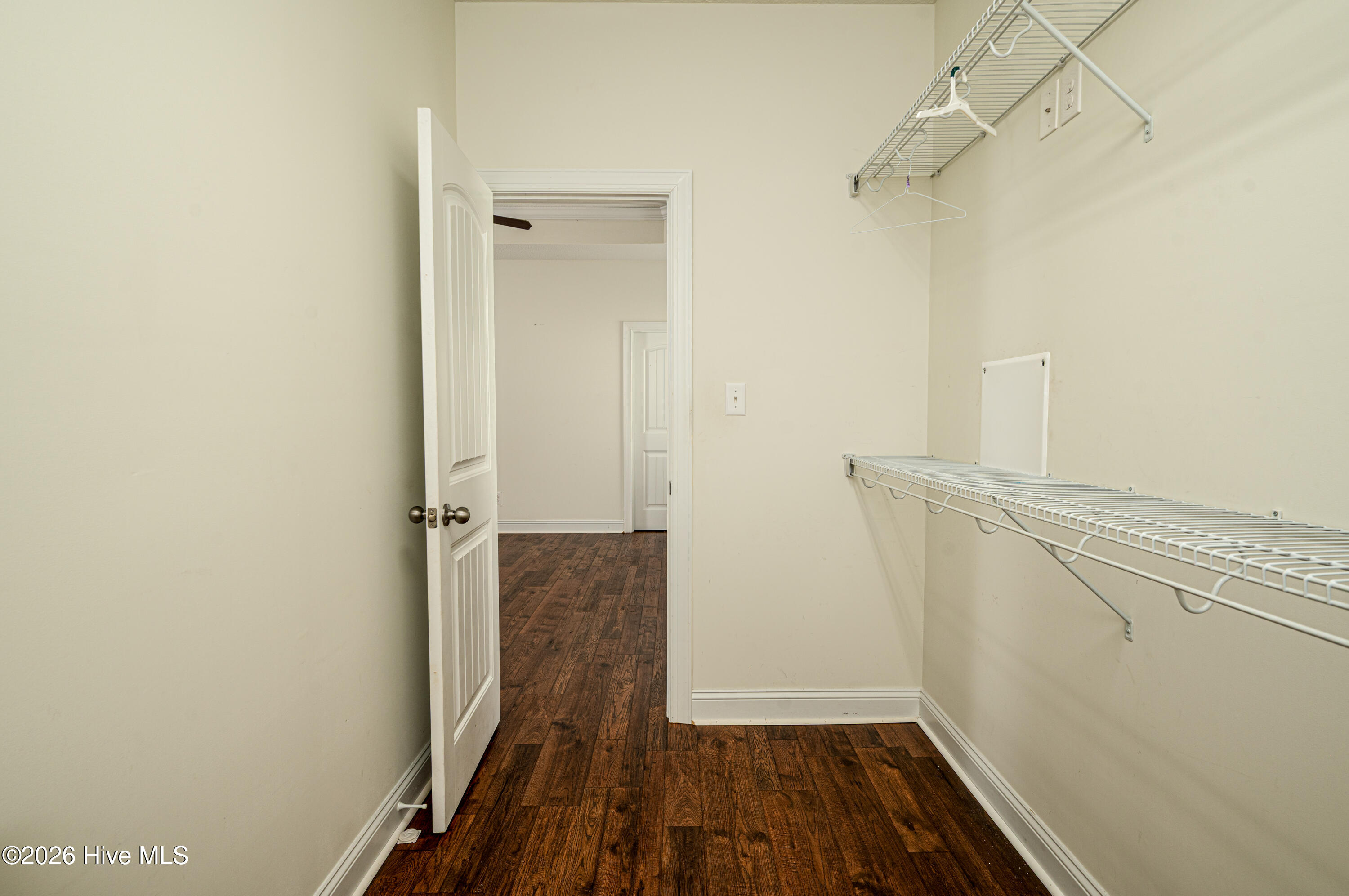 1202 Skipjack Court Property Photo 17
